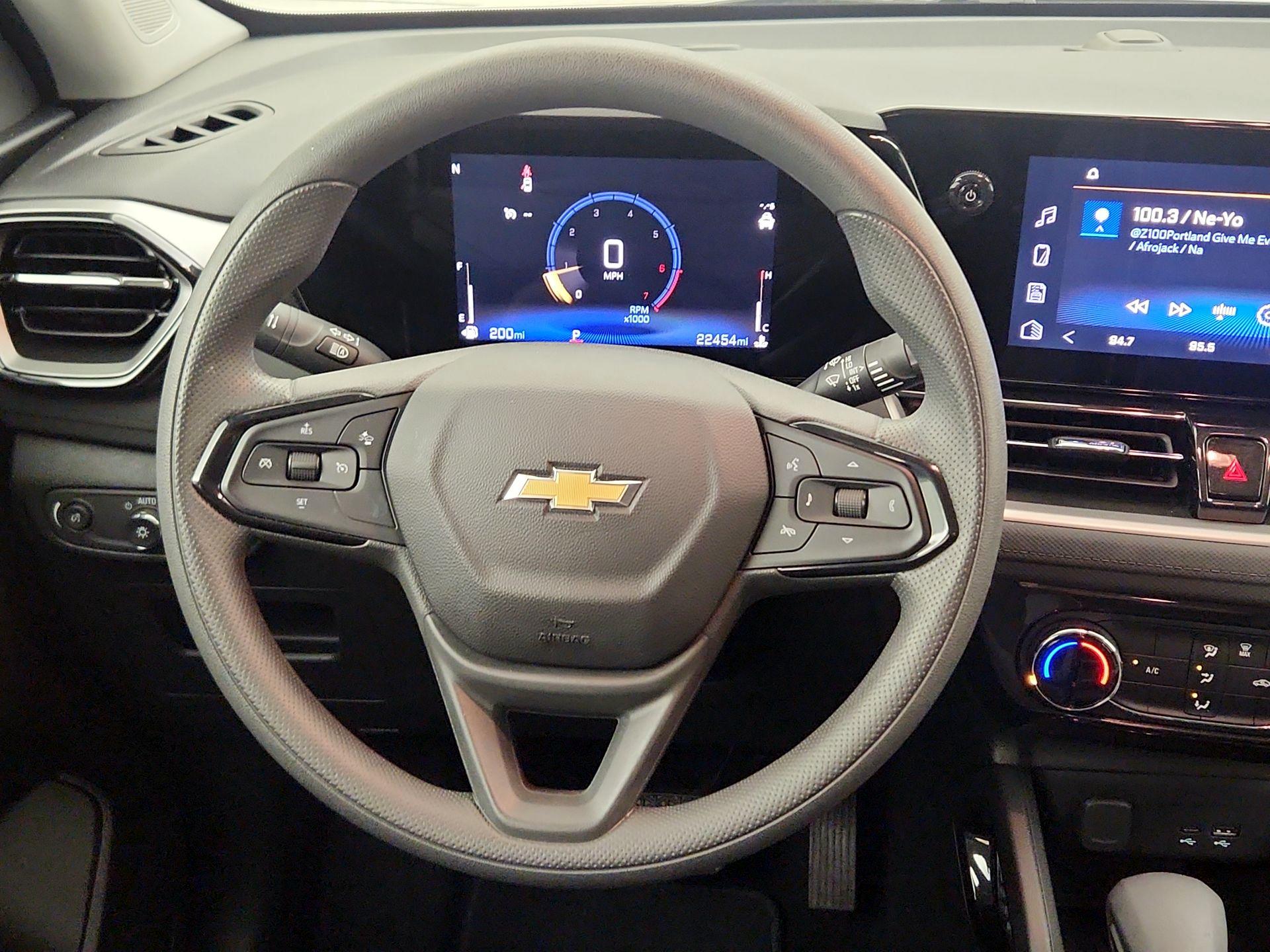Thumbnail: 2025 Chevrolet TrailBlazer - 10