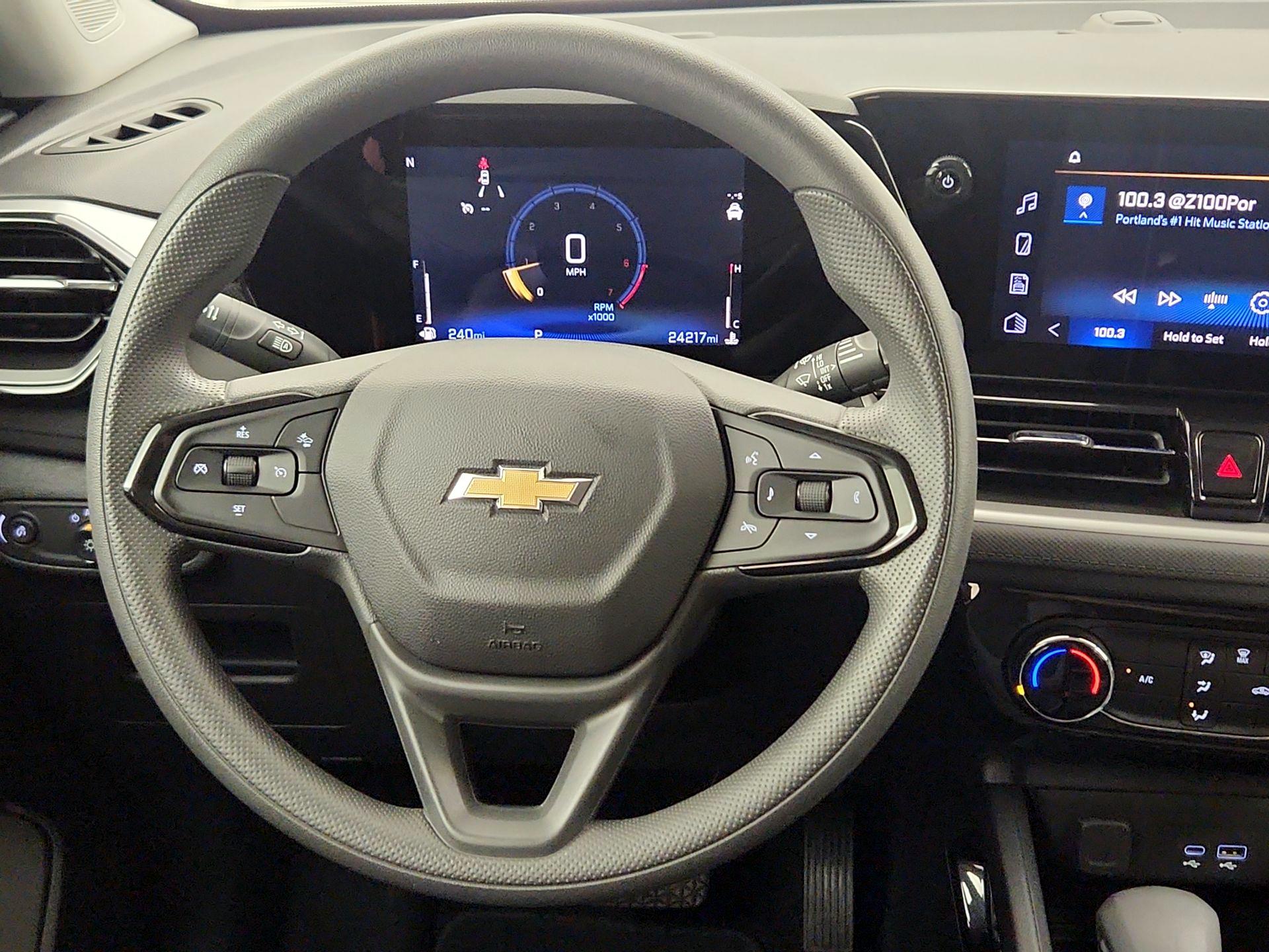 Thumbnail: 2025 Chevrolet TrailBlazer - 10