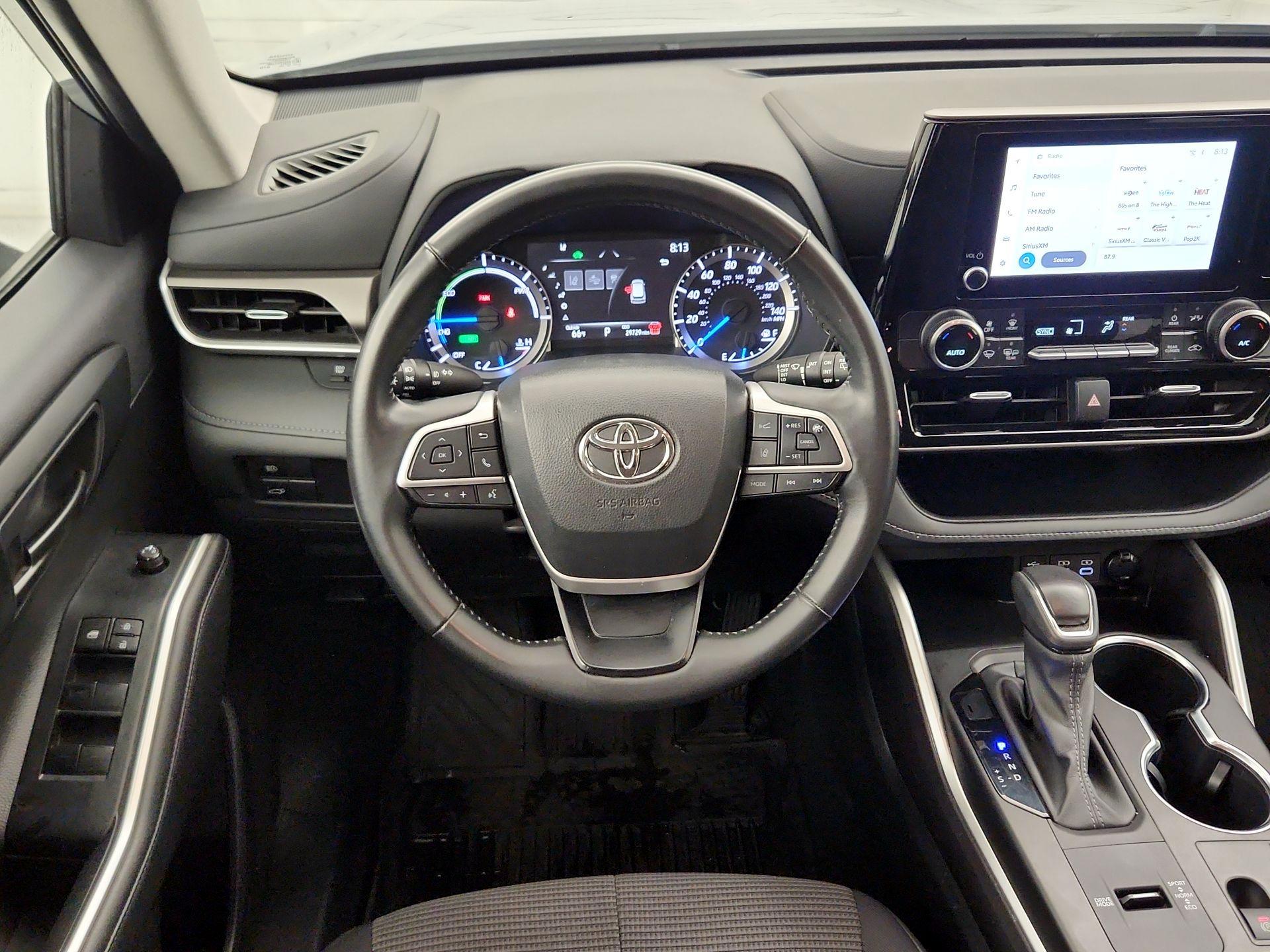 Thumbnail: 2024 Toyota Highlander - 10