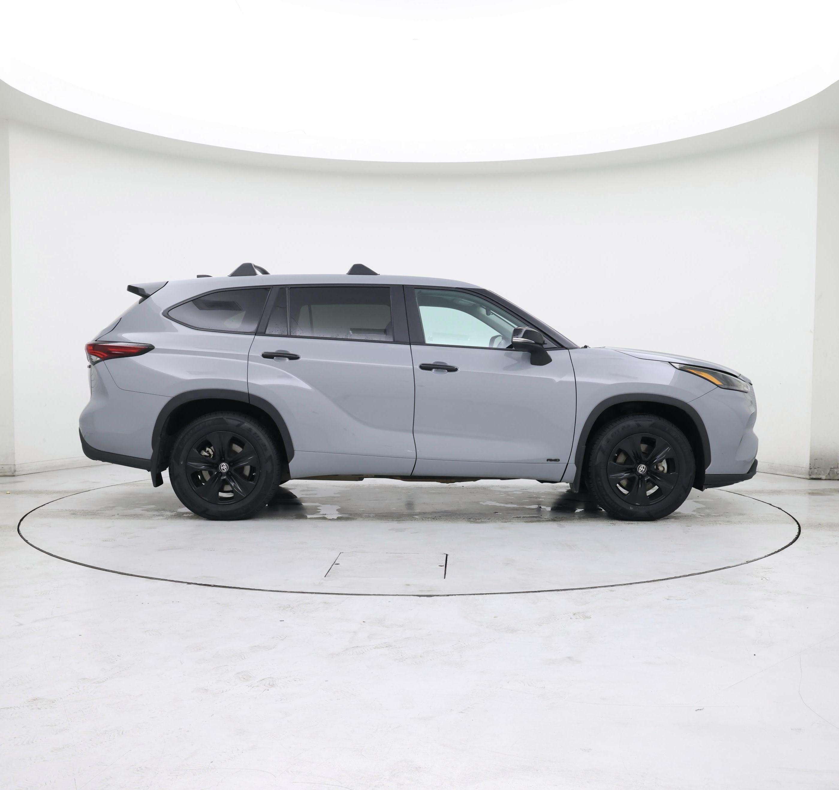 Thumbnail: 2024 Toyota Highlander - 7