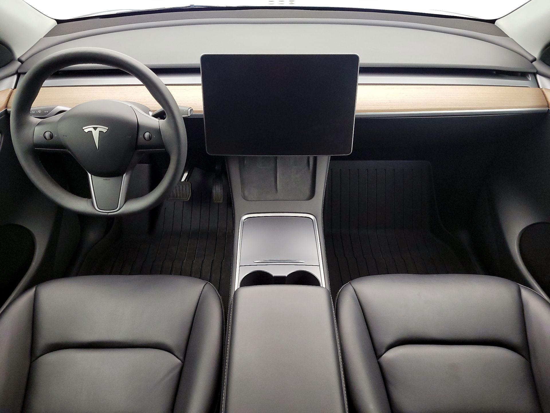 Thumbnail: 2024 Tesla Model Y - 9