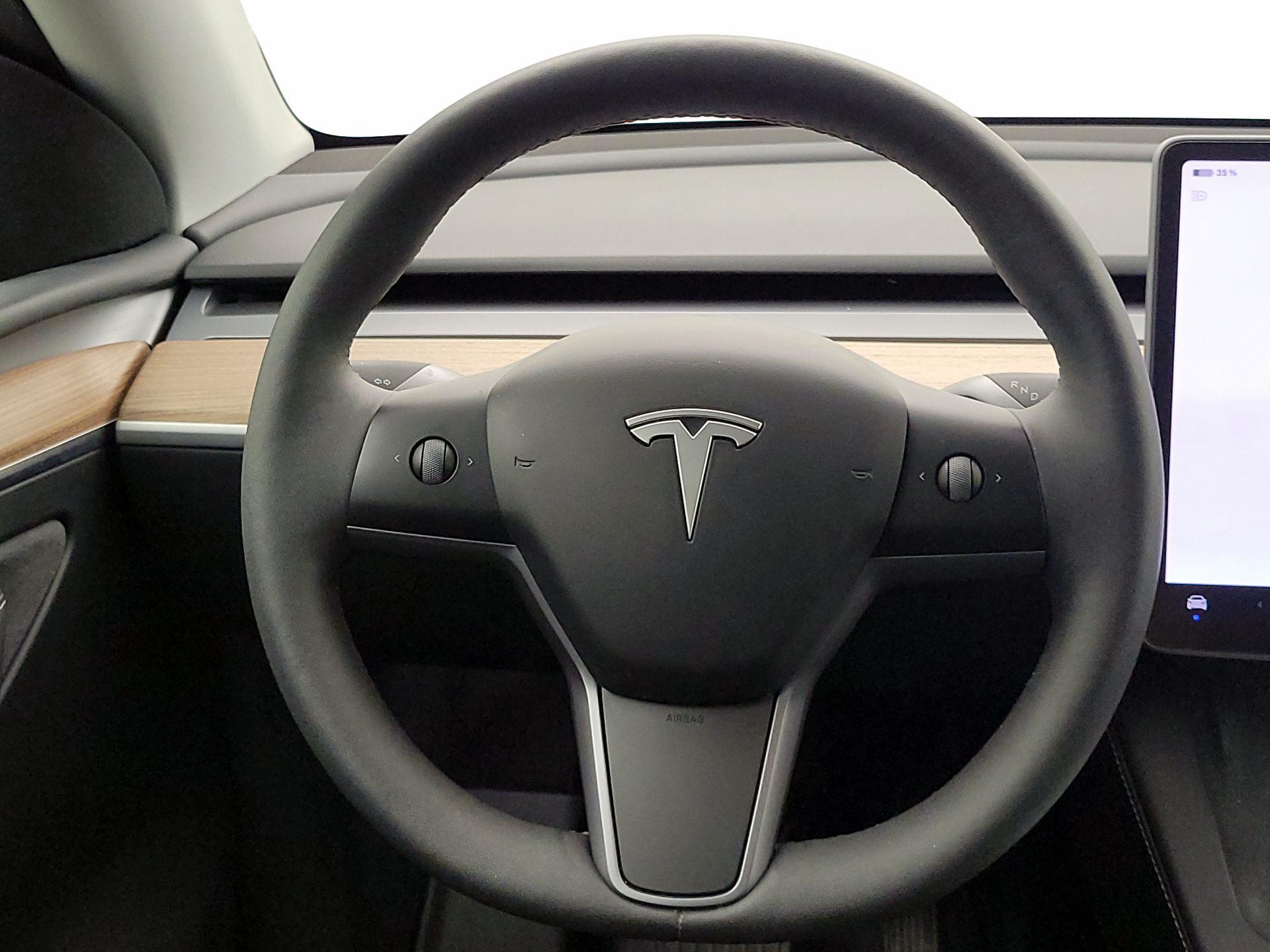 Thumbnail: 2024 Tesla Model Y - 10