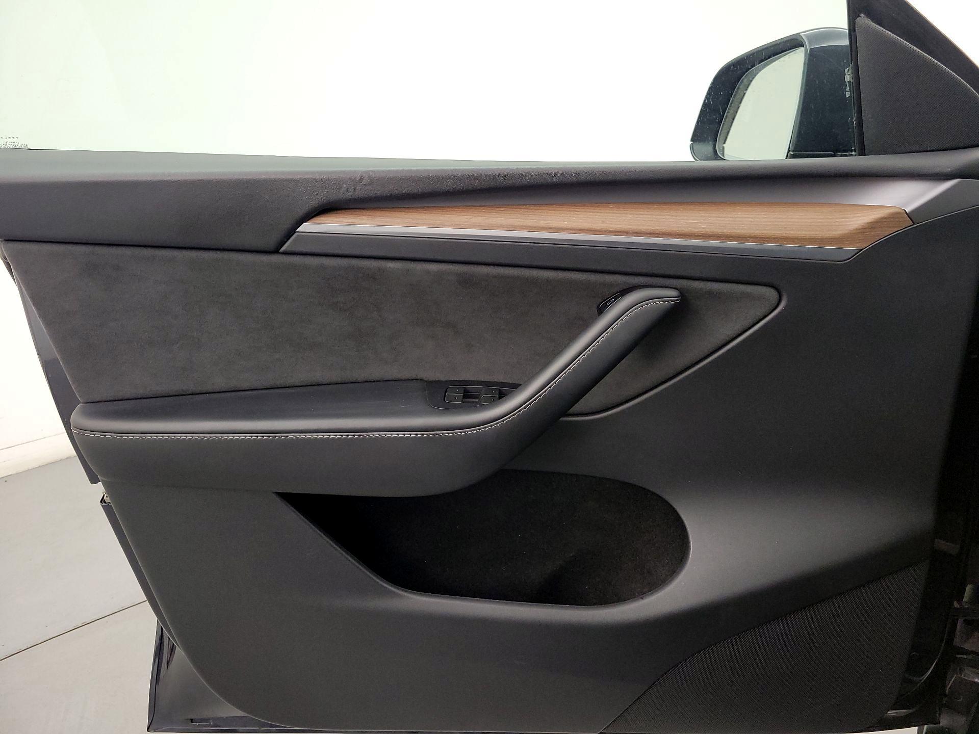 Thumbnail: 2024 Tesla Model Y - 12