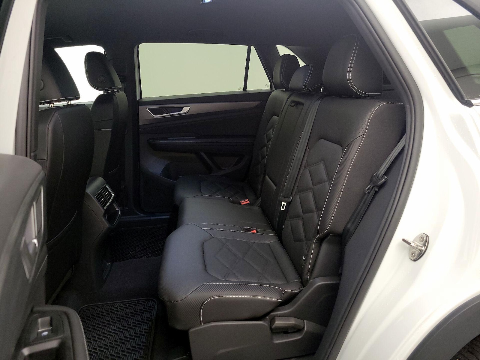 2025 Volkswagen Atlas Cross Sport SE - Photo 21