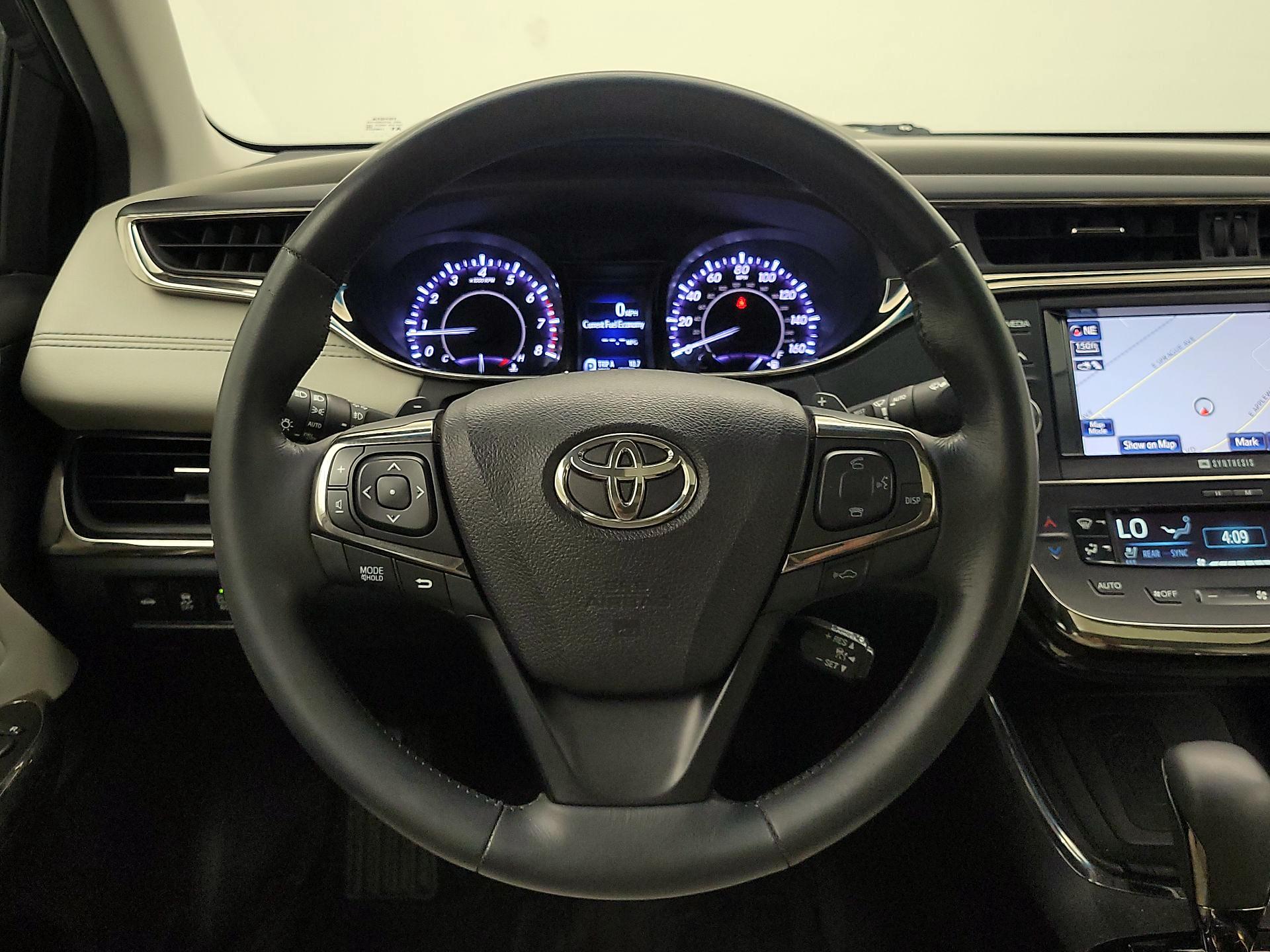Thumbnail: 2014 Toyota Avalon - 10