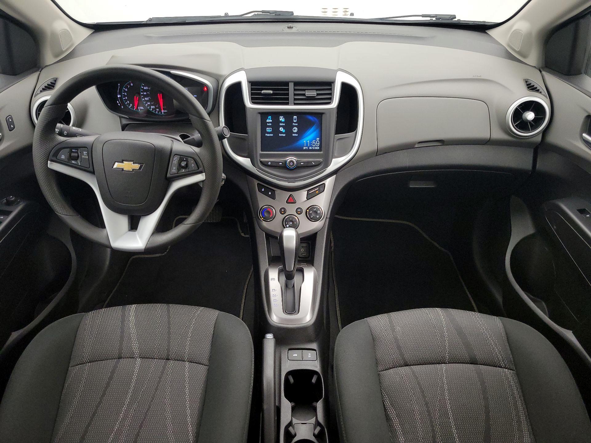 Thumbnail: 2017 Chevrolet Sonic - 9