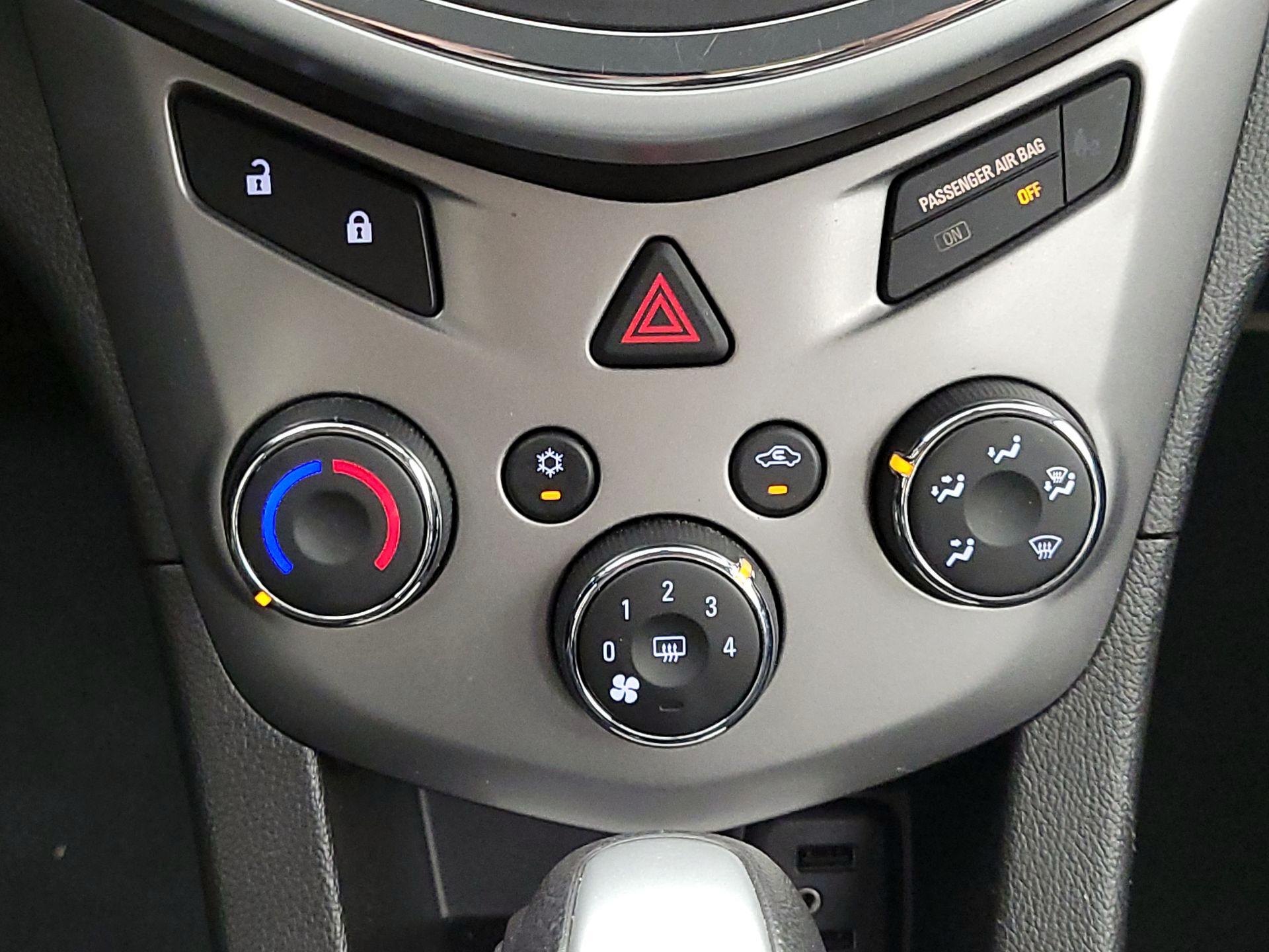 Thumbnail: 2017 Chevrolet Sonic - 16