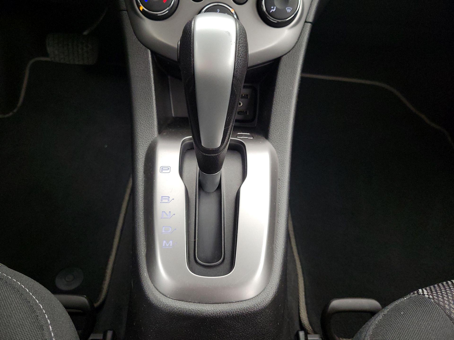 Thumbnail: 2017 Chevrolet Sonic - 17