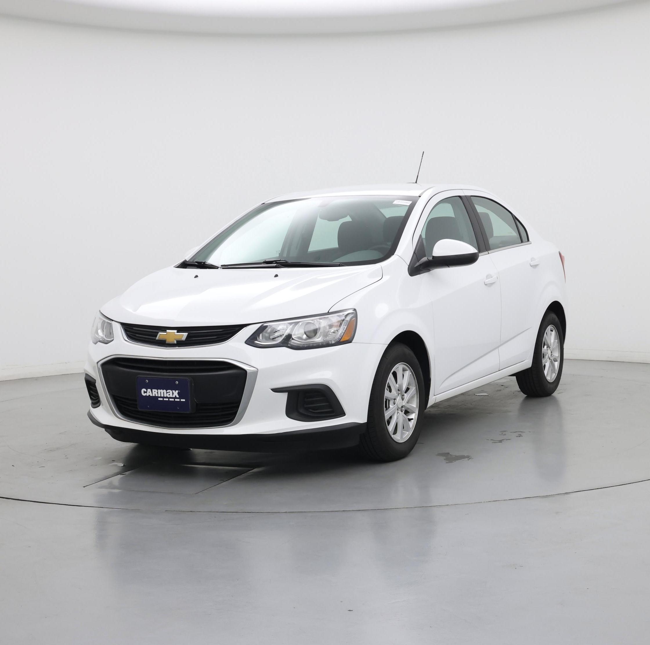 Thumbnail: 2017 Chevrolet Sonic - 4