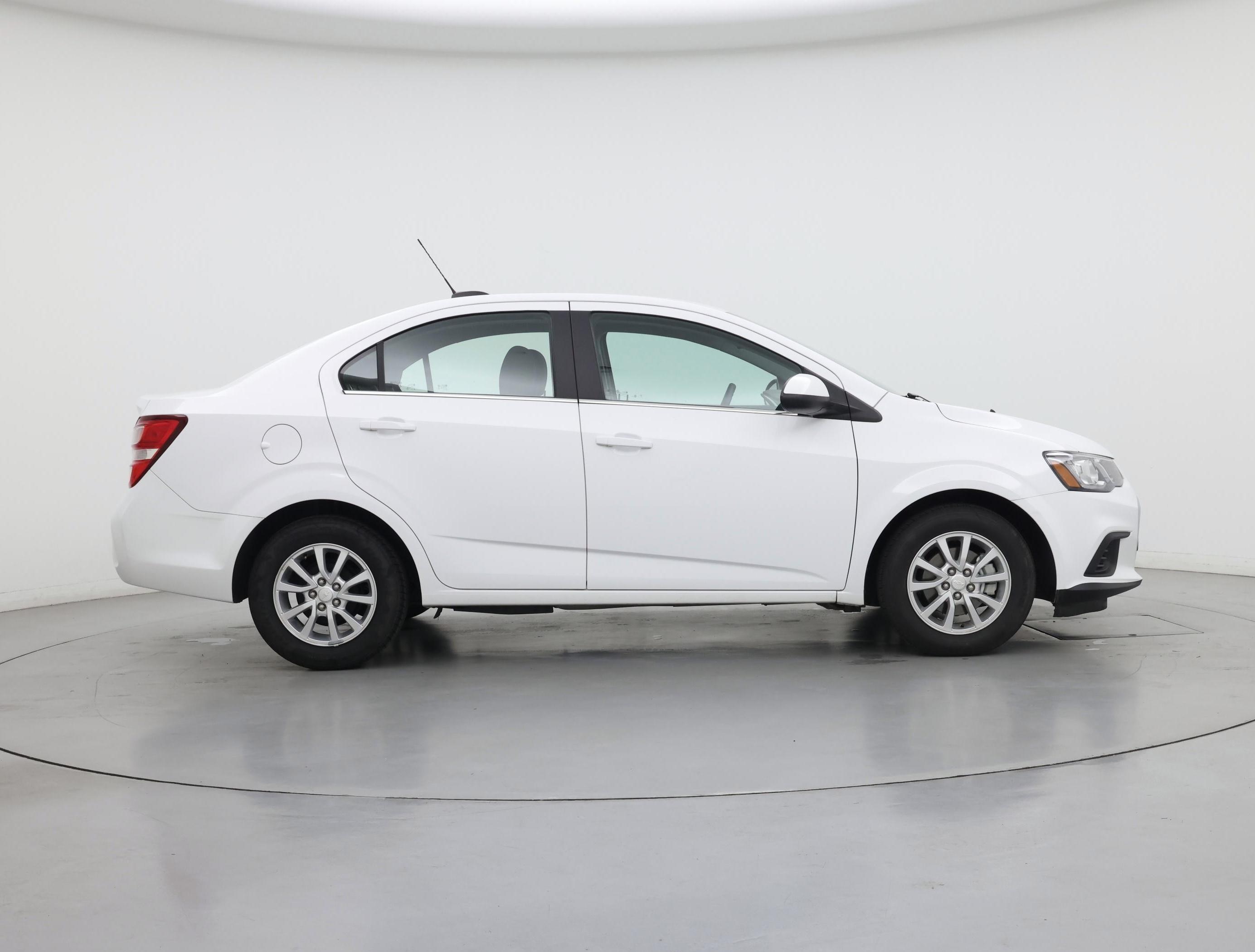 Thumbnail: 2017 Chevrolet Sonic - 7