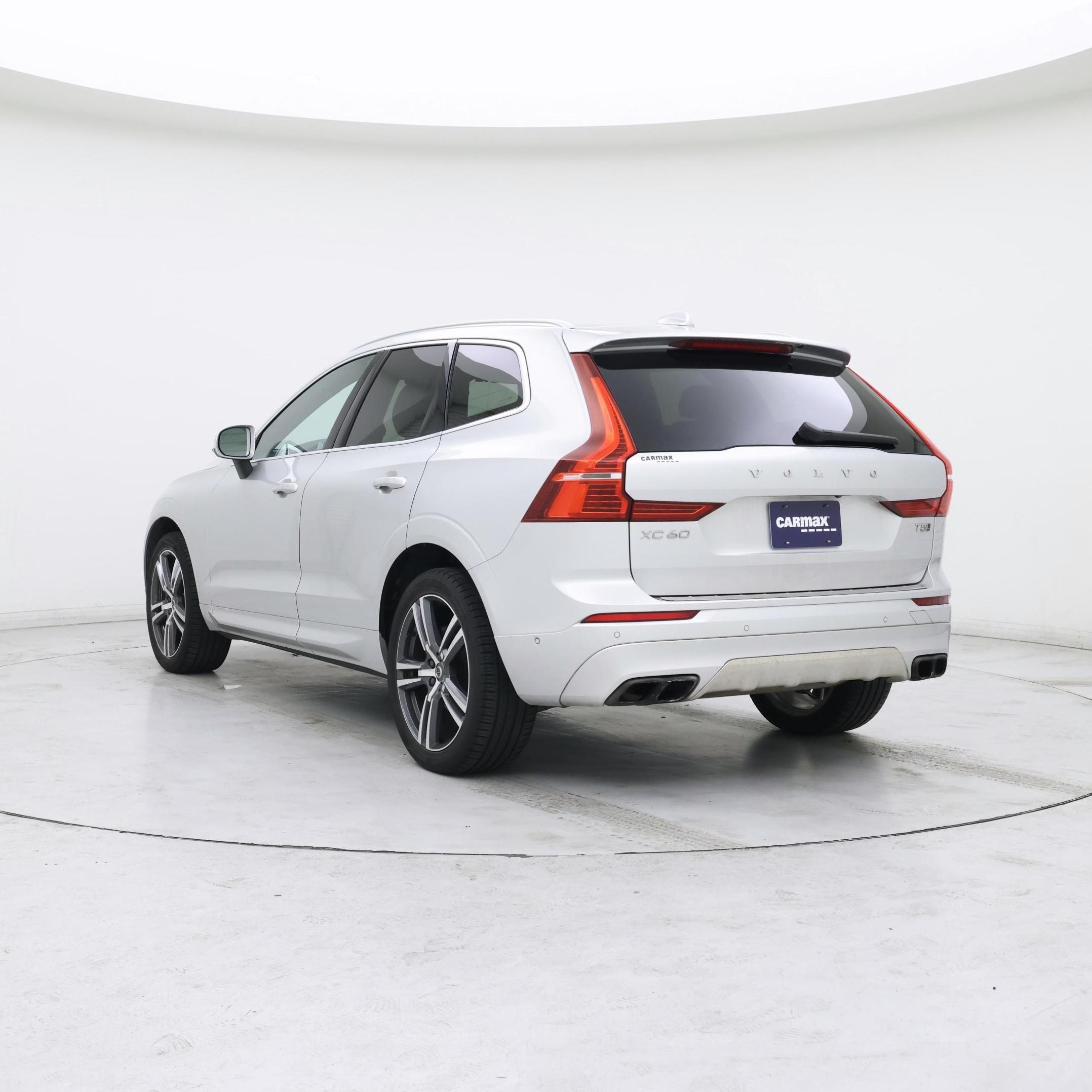 Thumbnail: 2018 Volvo XC60 - 2