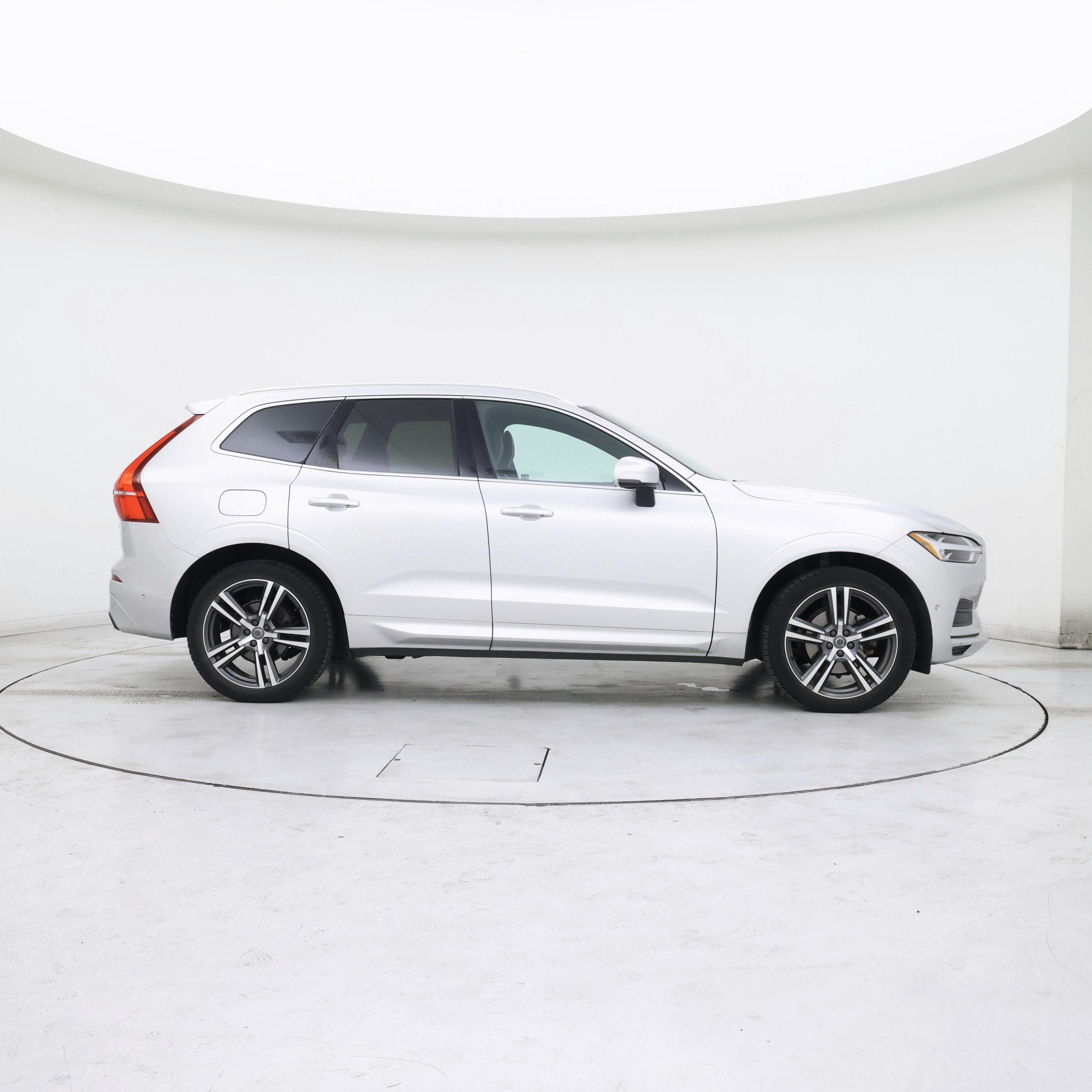 Thumbnail: 2018 Volvo XC60 - 7