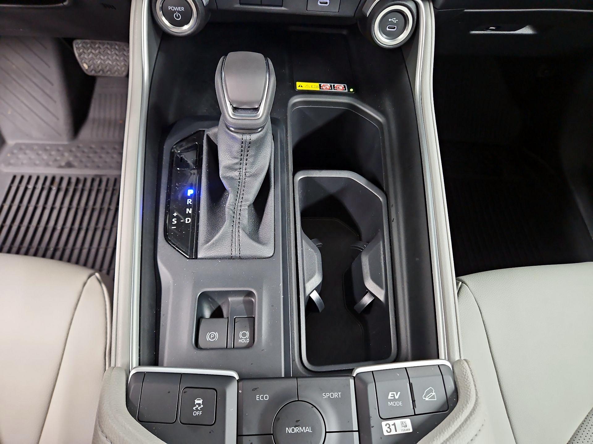 Thumbnail: 2026 Toyota Highlander - 18
