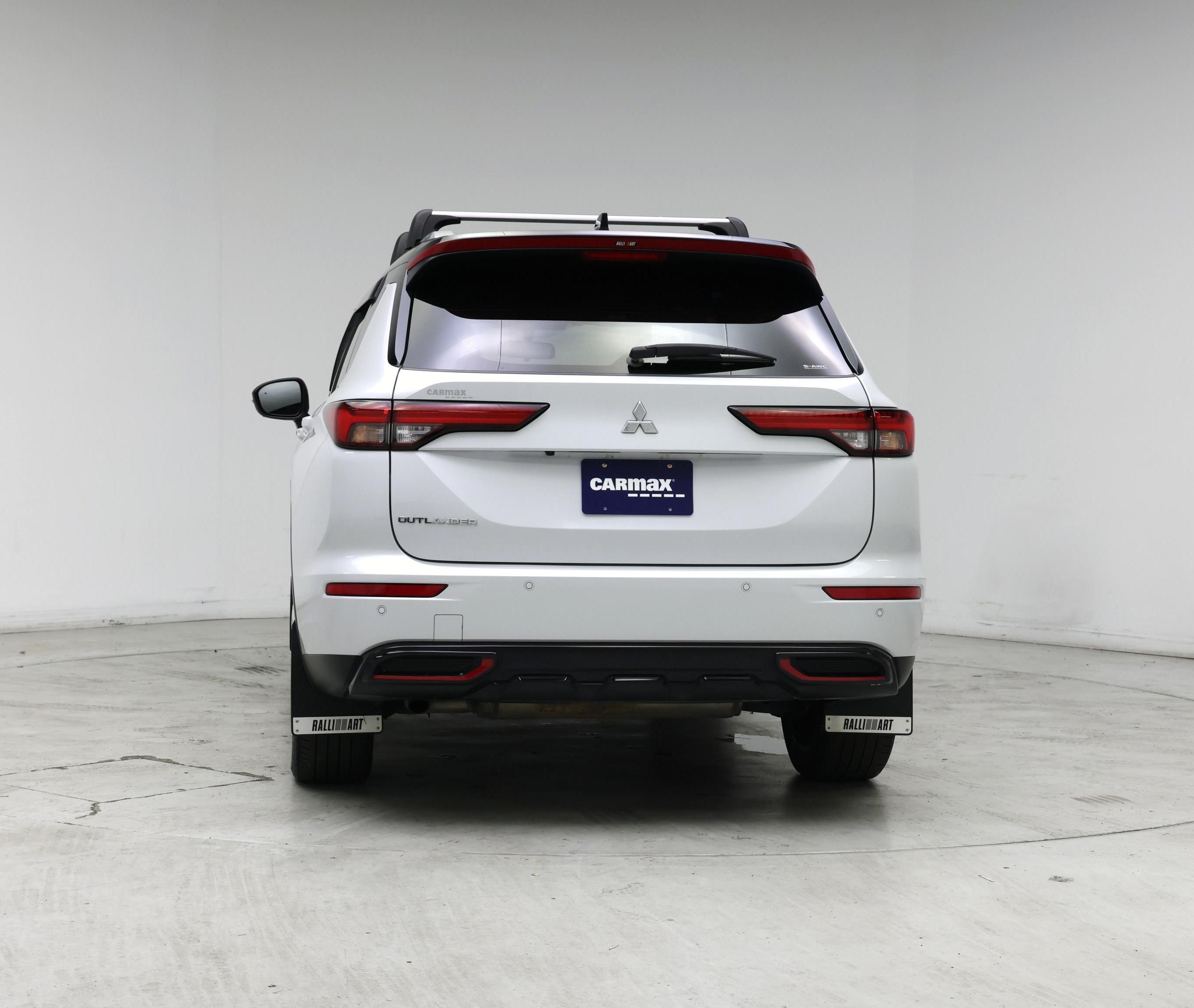 Thumbnail: 2024 Mitsubishi Outlander - 6