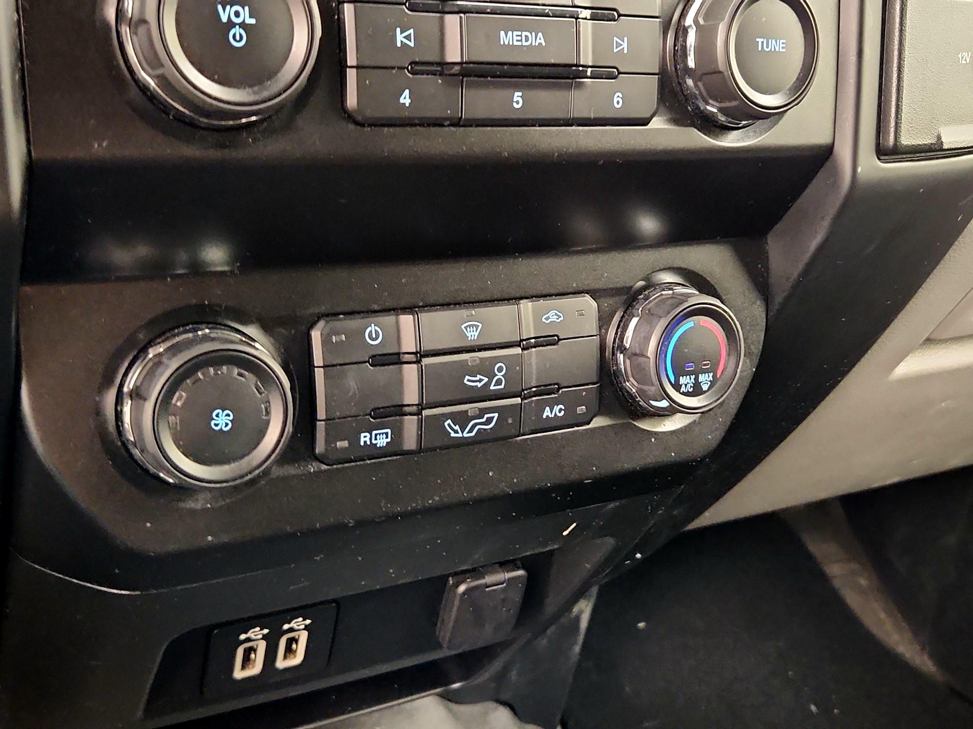 Thumbnail: 2019 Ford F-150 - 16