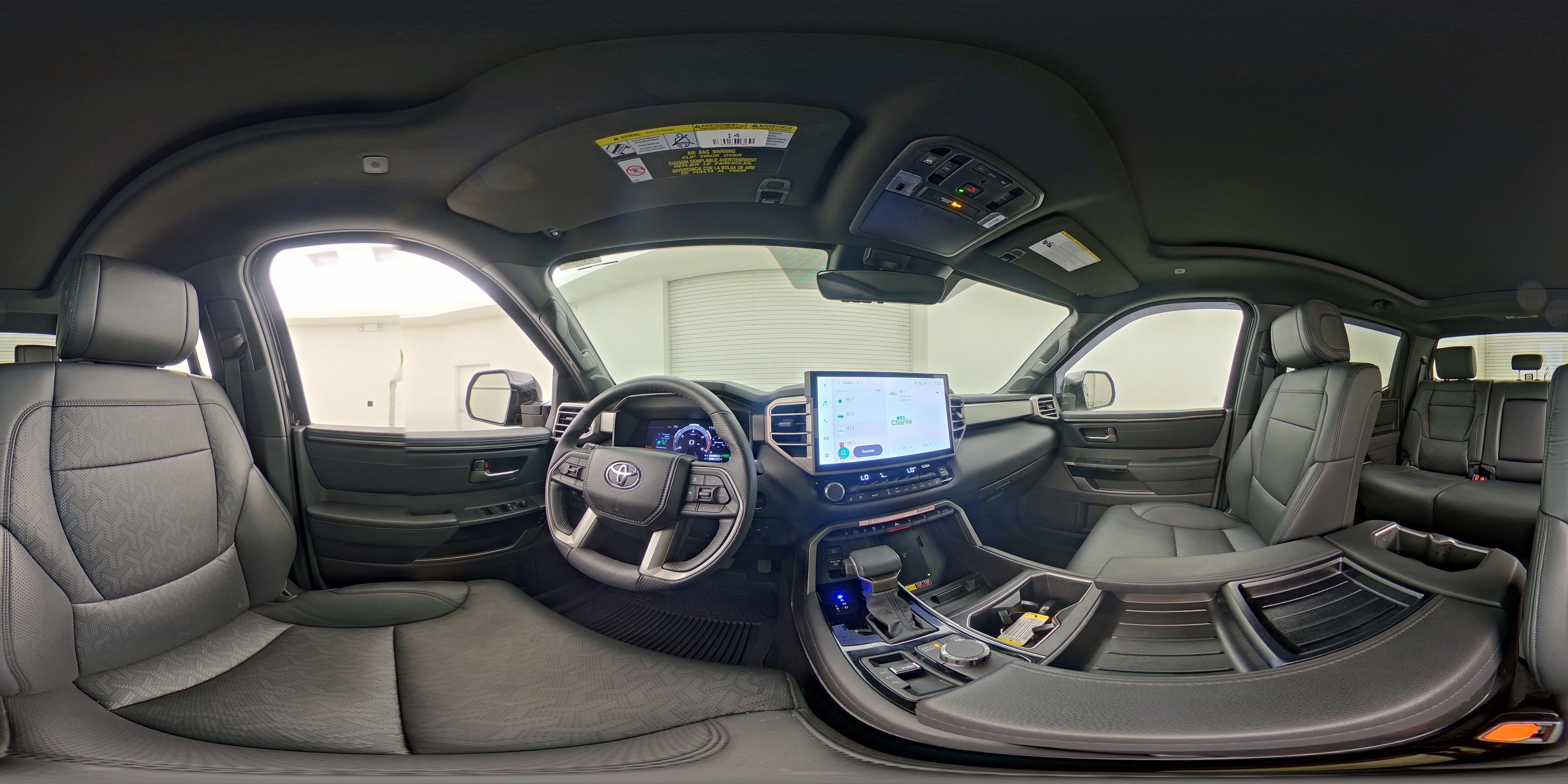 2025 Toyota Tundra Limited - Photo 28