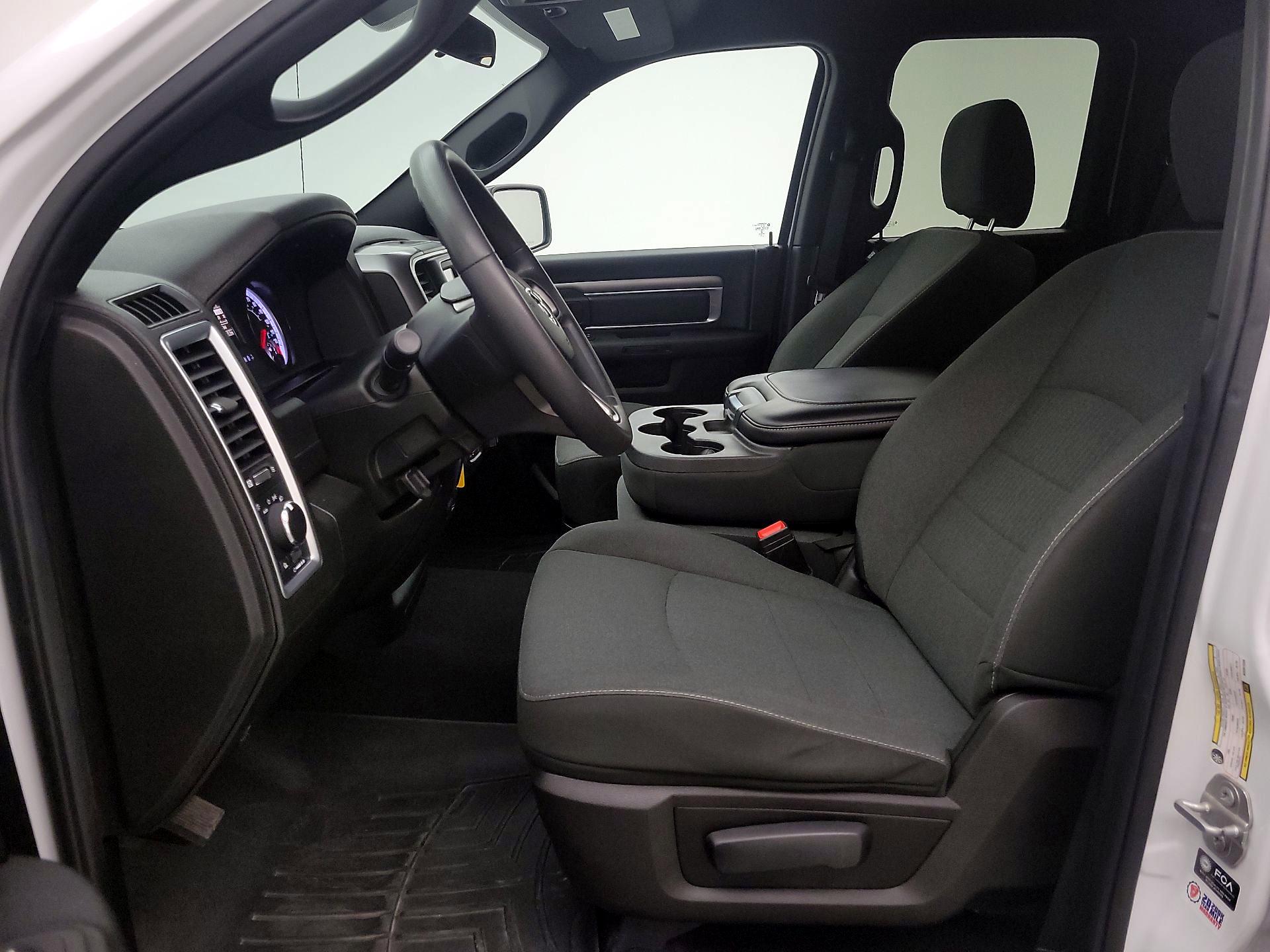 Thumbnail: 2021 RAM 1500 Classic - 11