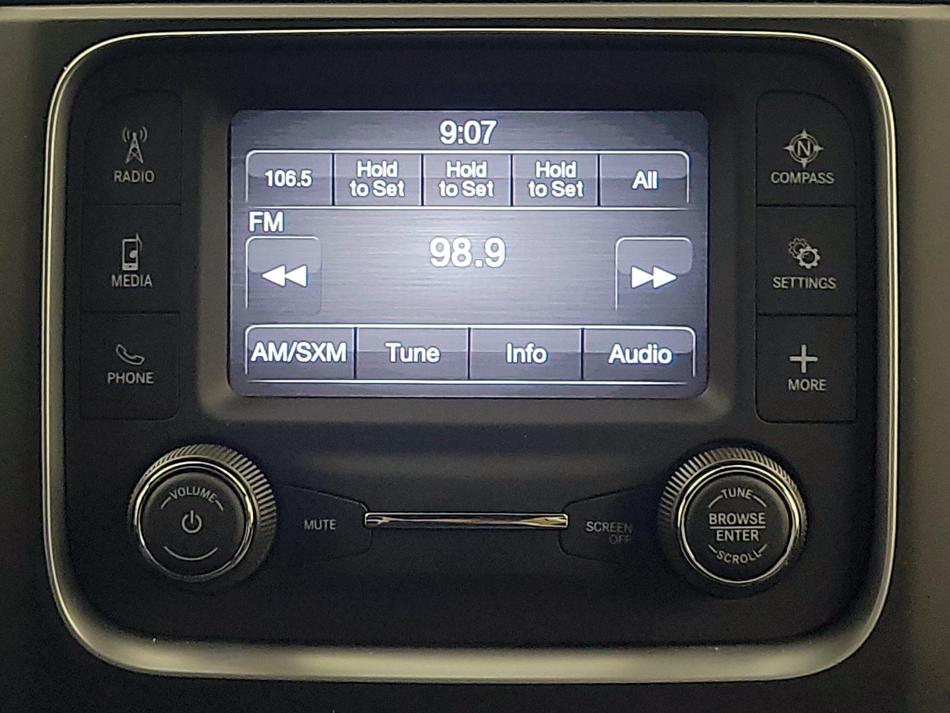 Thumbnail: 2021 RAM 1500 Classic - 16