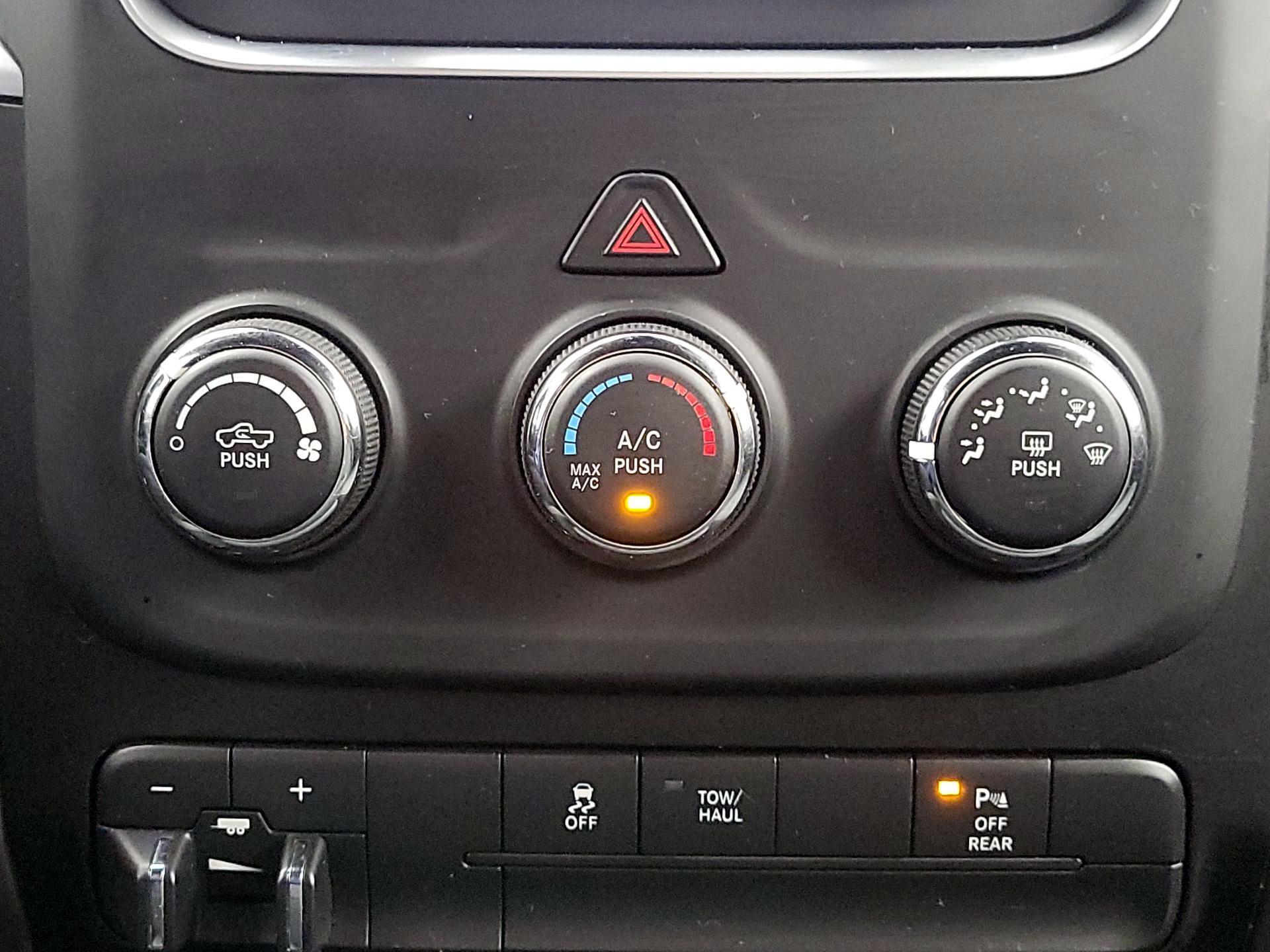 Thumbnail: 2021 RAM 1500 Classic - 17