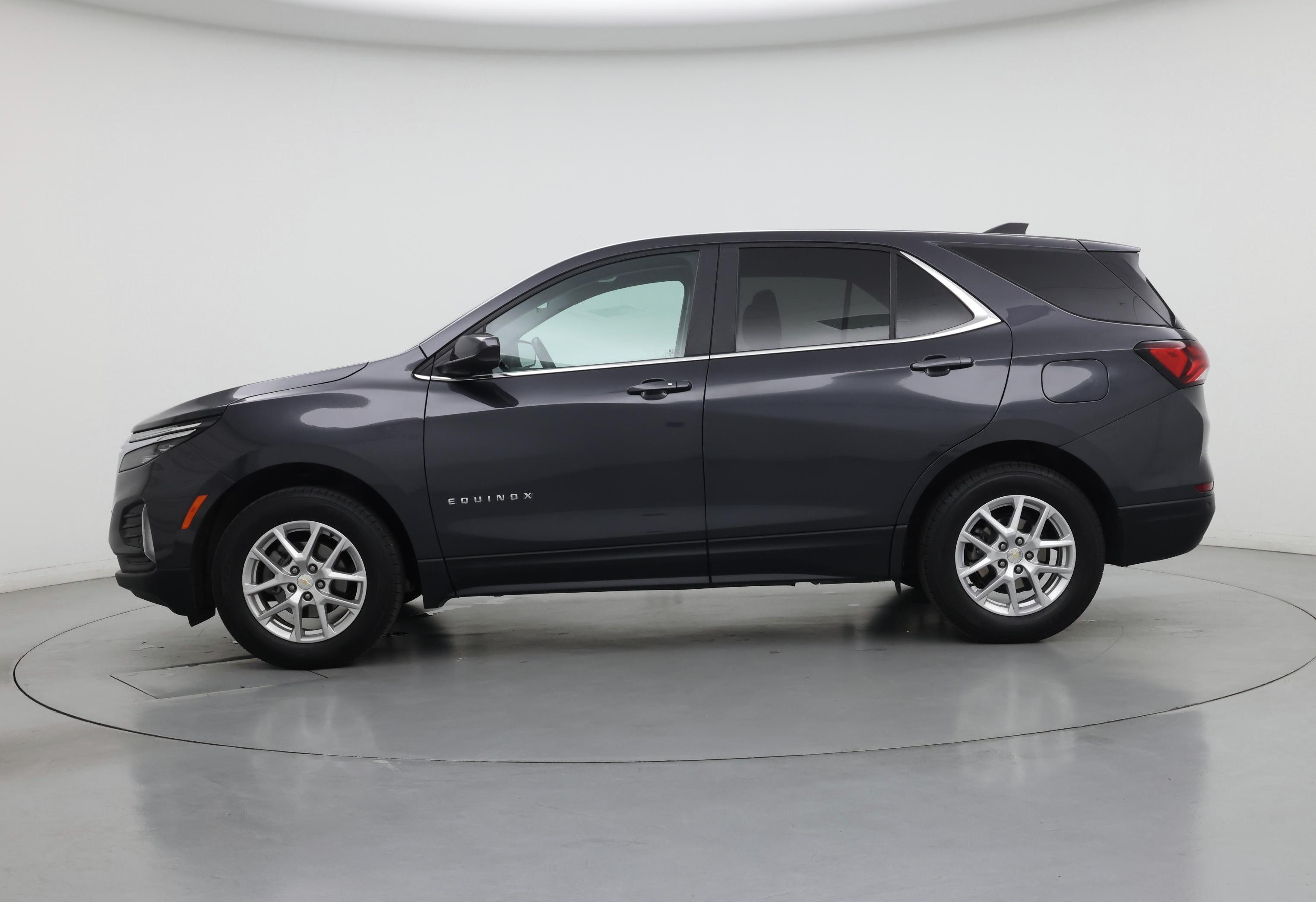 Thumbnail: 2023 Chevrolet Equinox - 3