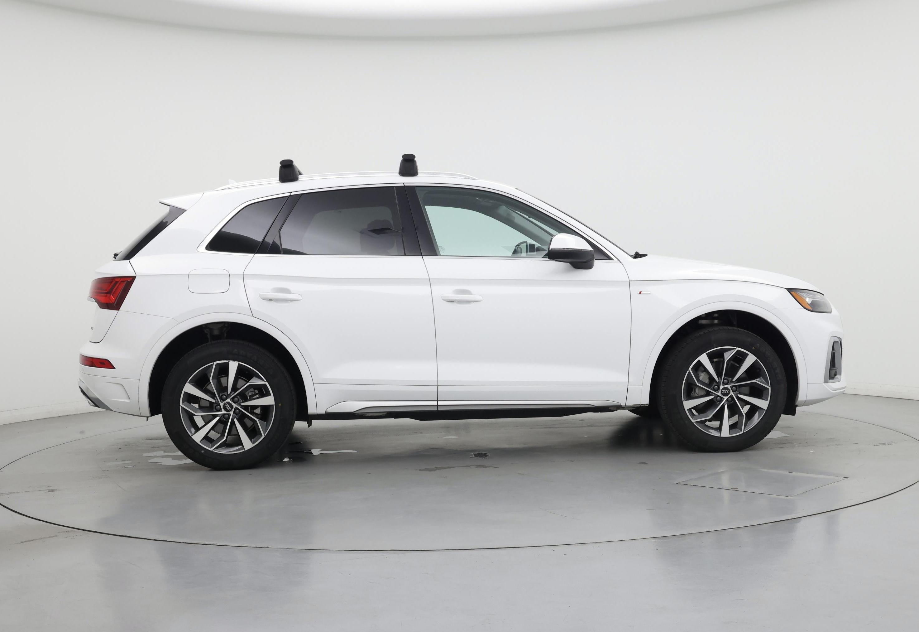 Thumbnail: 2024 Audi Q5 - 7