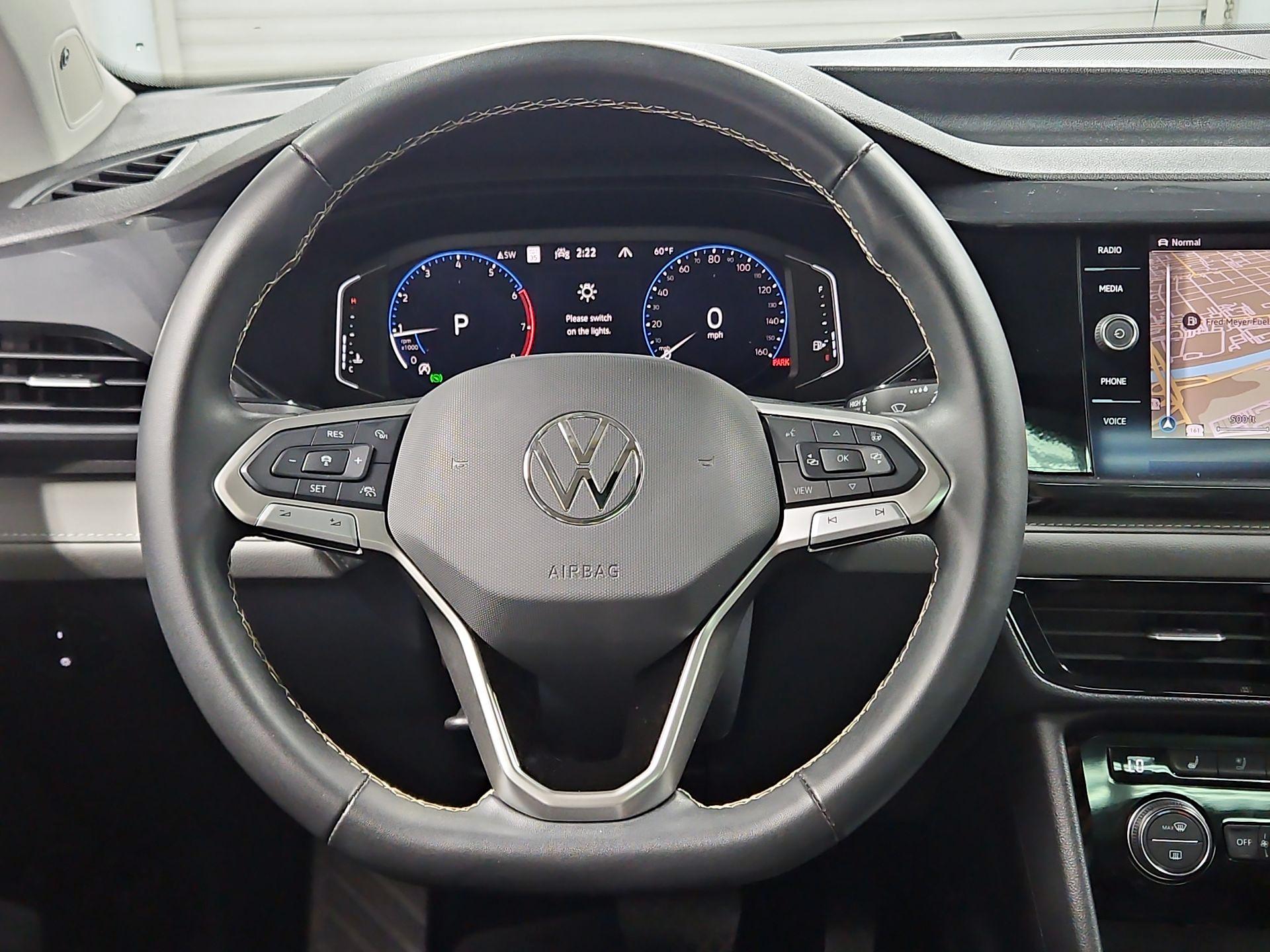 Thumbnail: 2024 Volkswagen Taos - 10