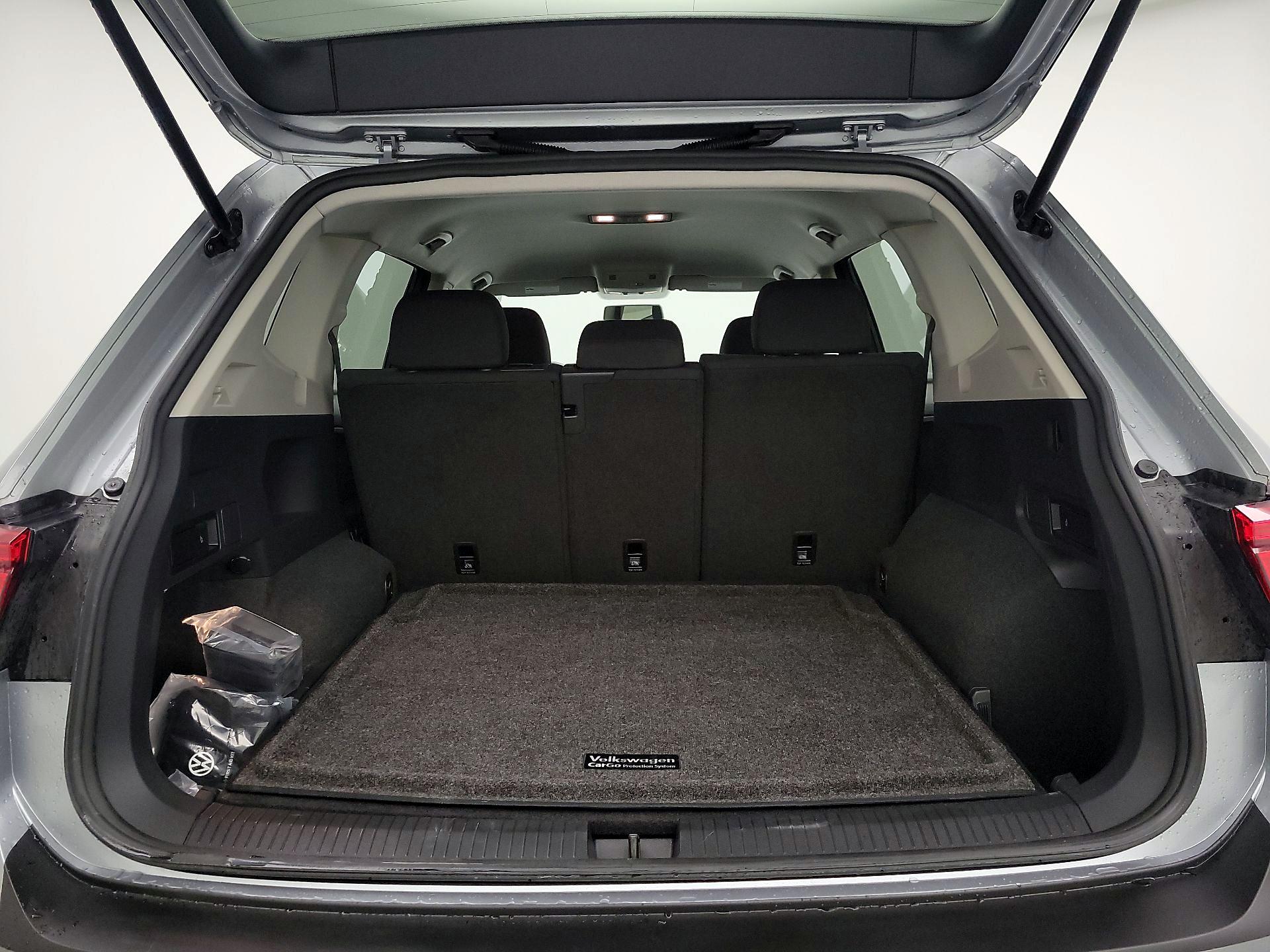 Thumbnail: 2020 Volkswagen Tiguan - 20