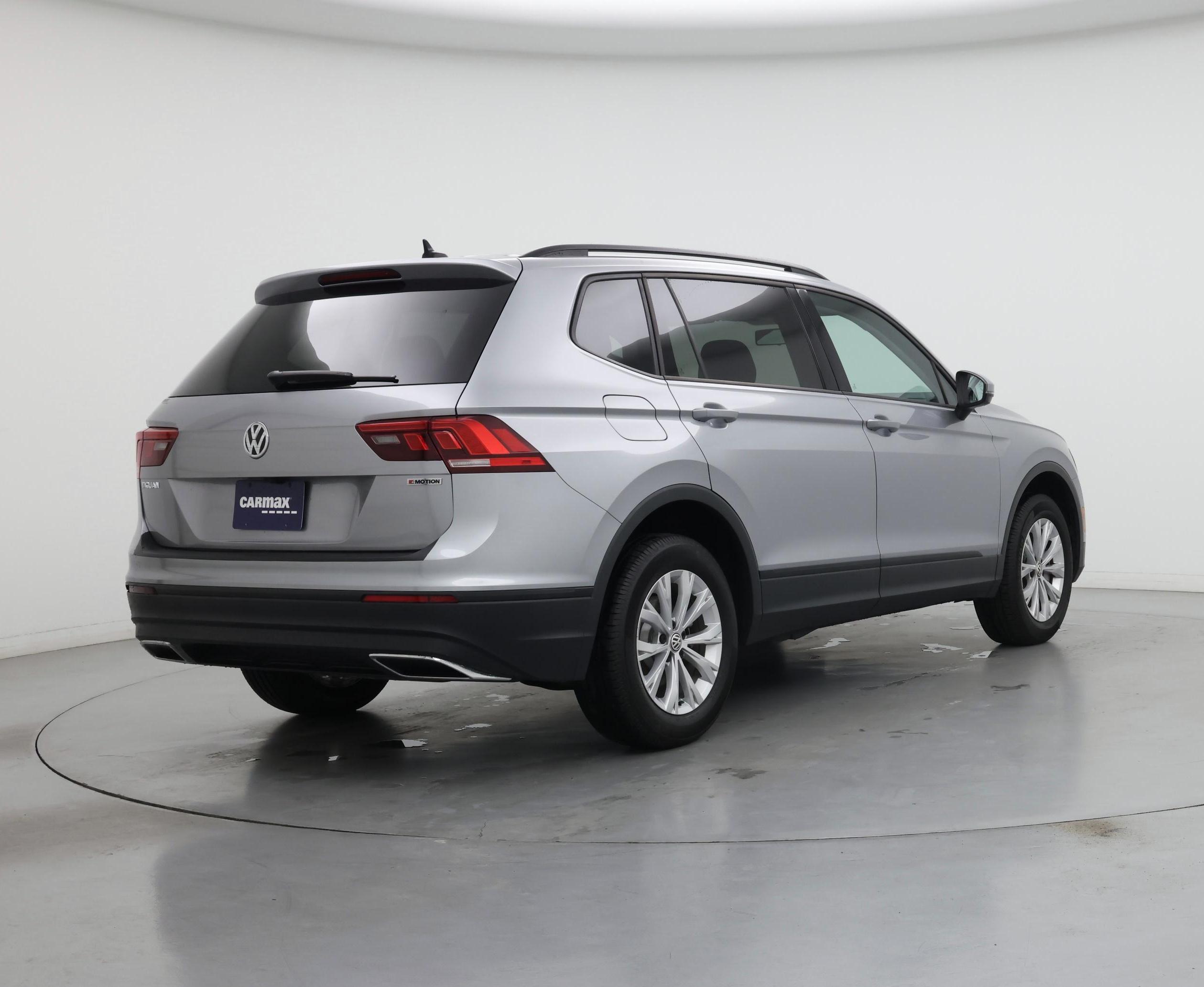 Thumbnail: 2020 Volkswagen Tiguan - 8