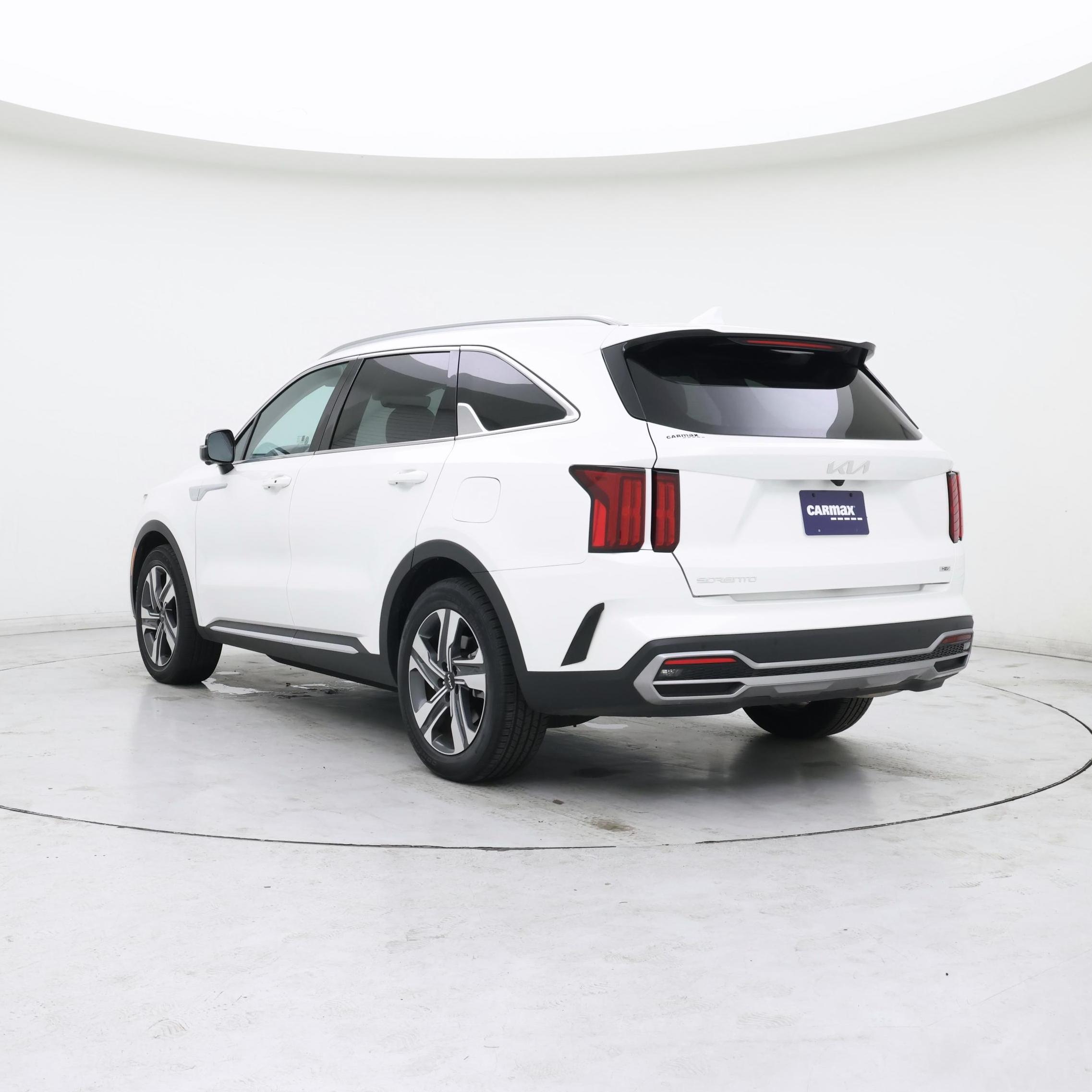 Thumbnail: 2023 Kia Sorento - 2