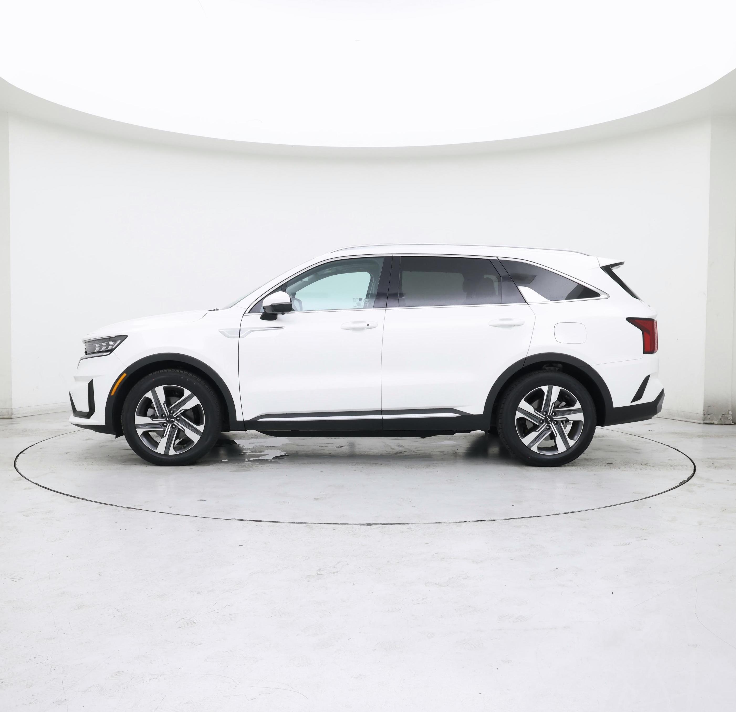 Thumbnail: 2023 Kia Sorento - 3