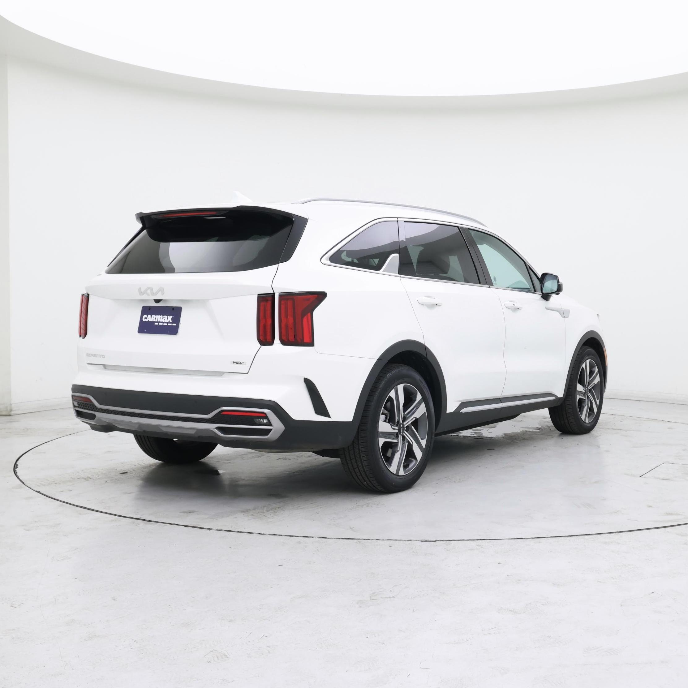 Thumbnail: 2023 Kia Sorento - 8