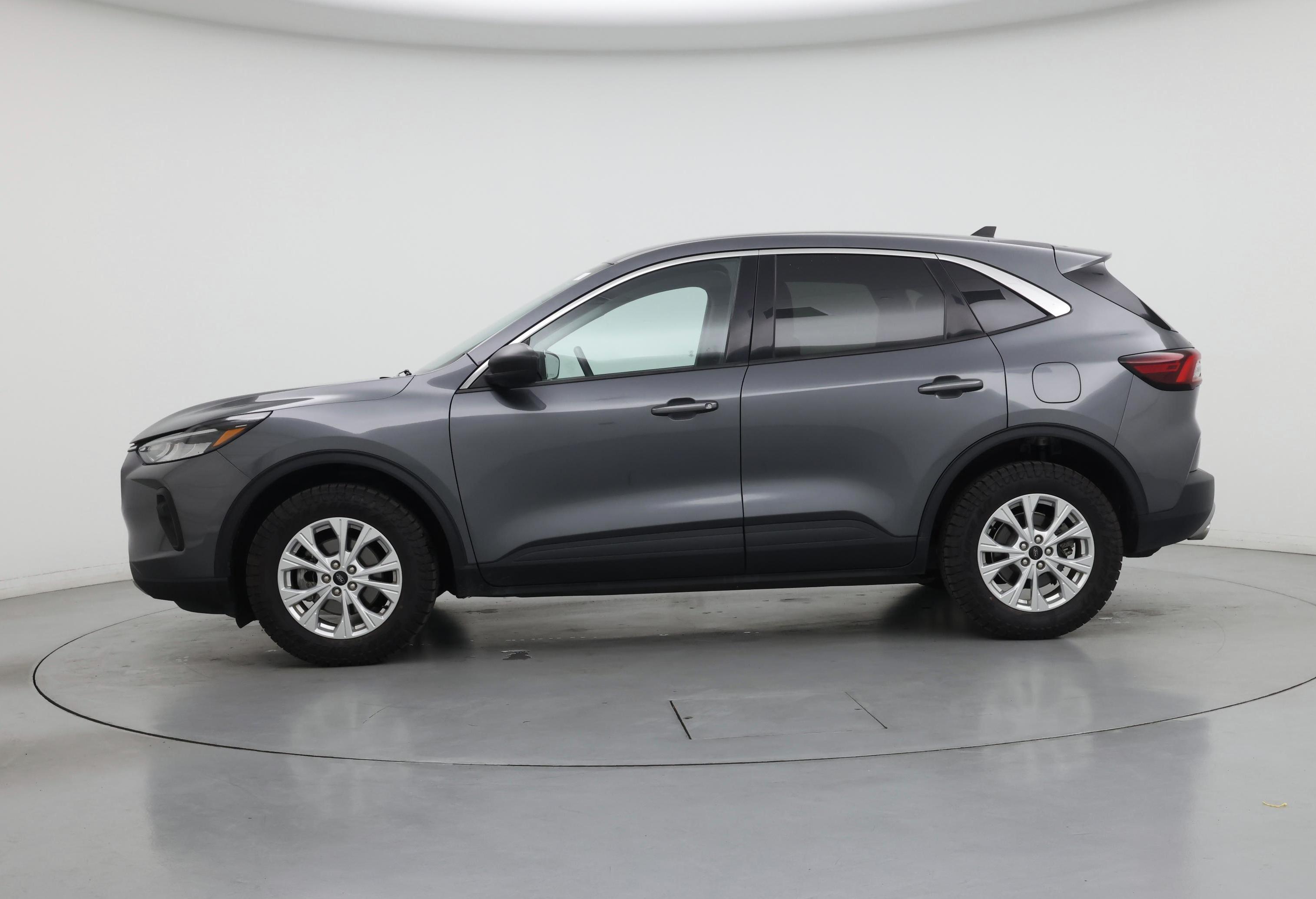 Thumbnail: 2023 Ford Escape - 3