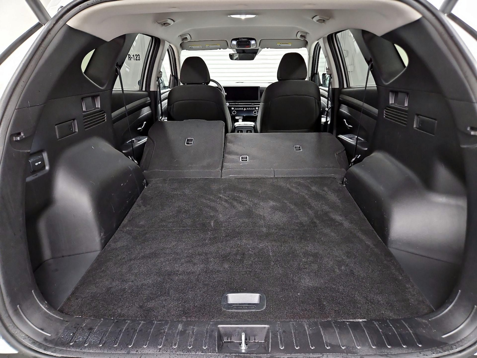 2025 Hyundai Tucson SEL - Photo 22