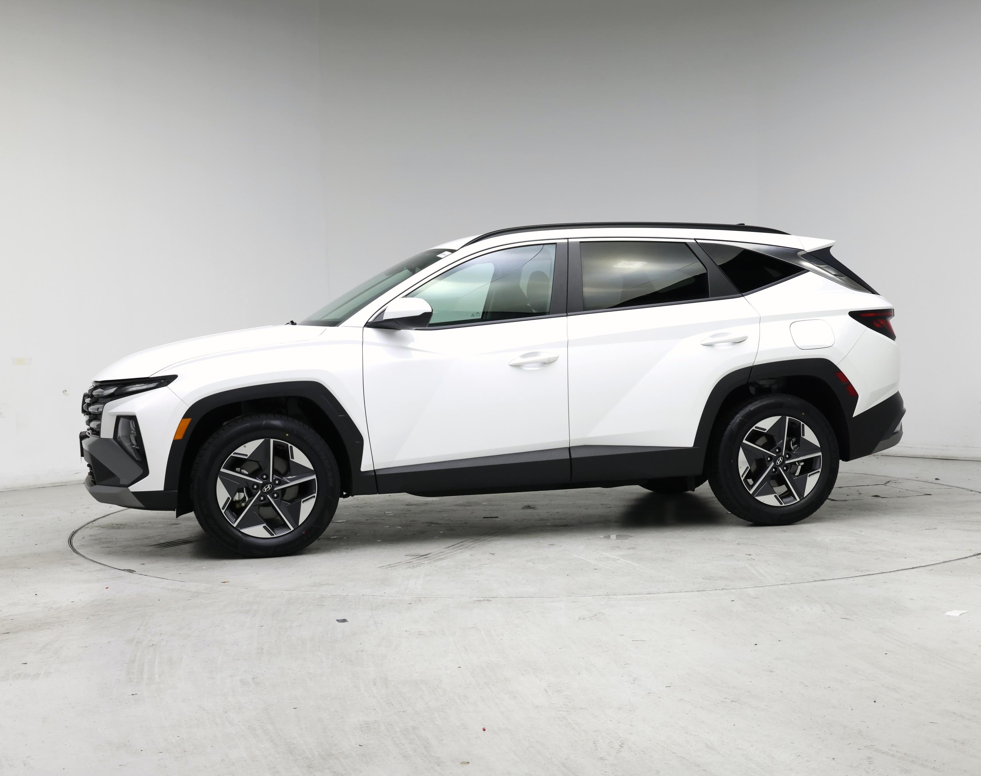 Thumbnail: 2025 Hyundai Tucson - 3