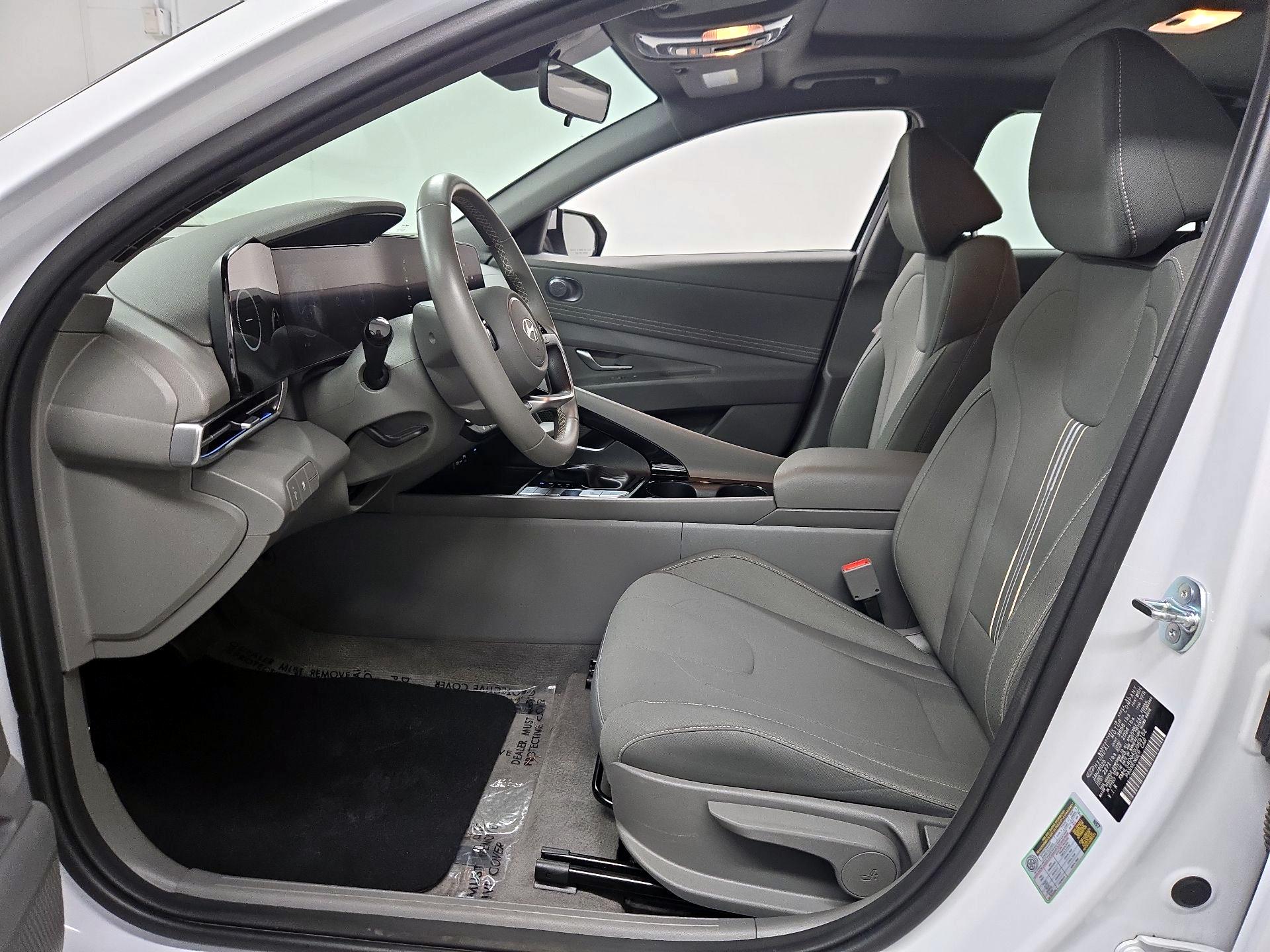 Thumbnail: 2025 Hyundai Elantra - 11