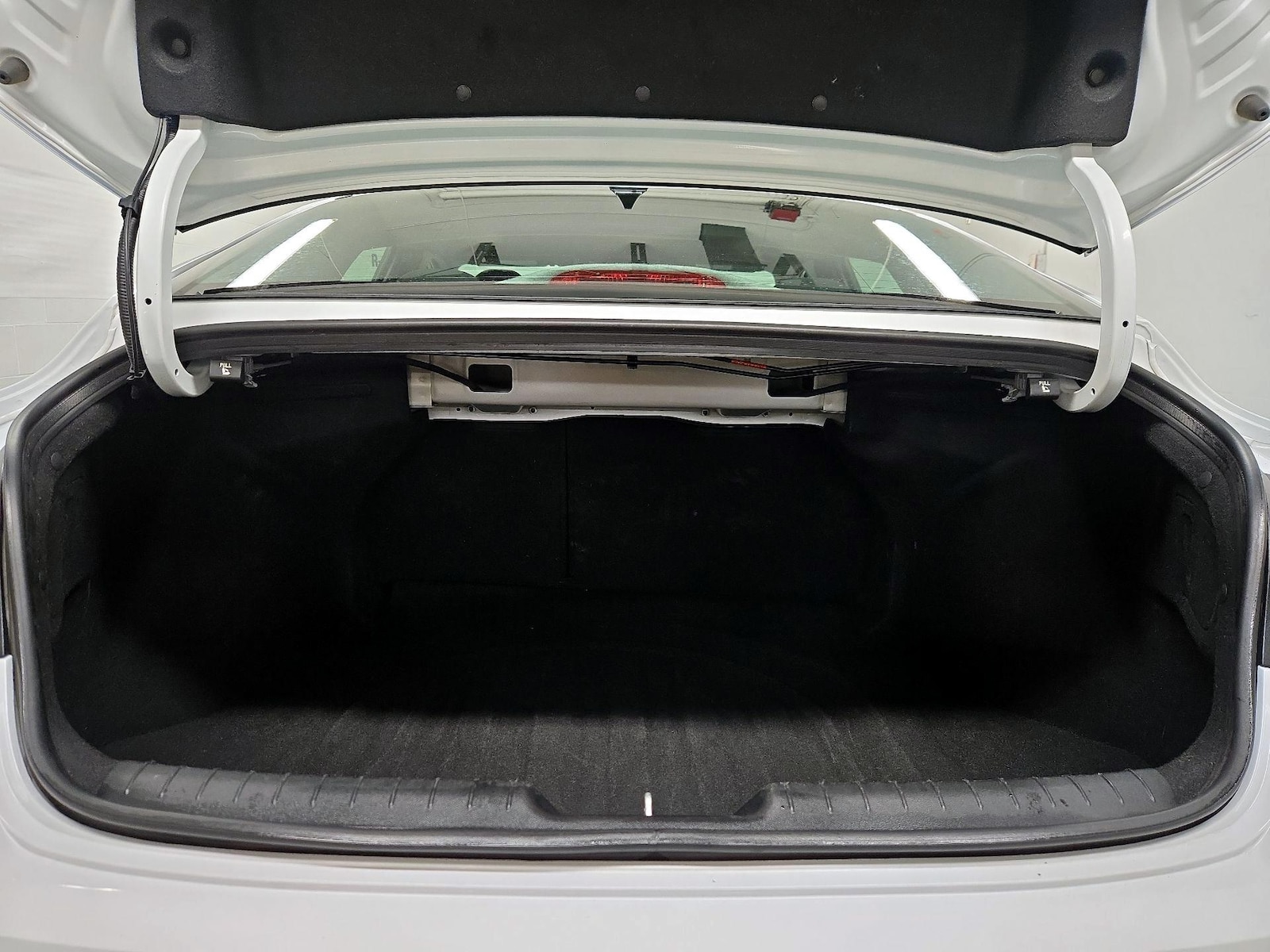 2025 Hyundai Elantra SEL - Photo 23