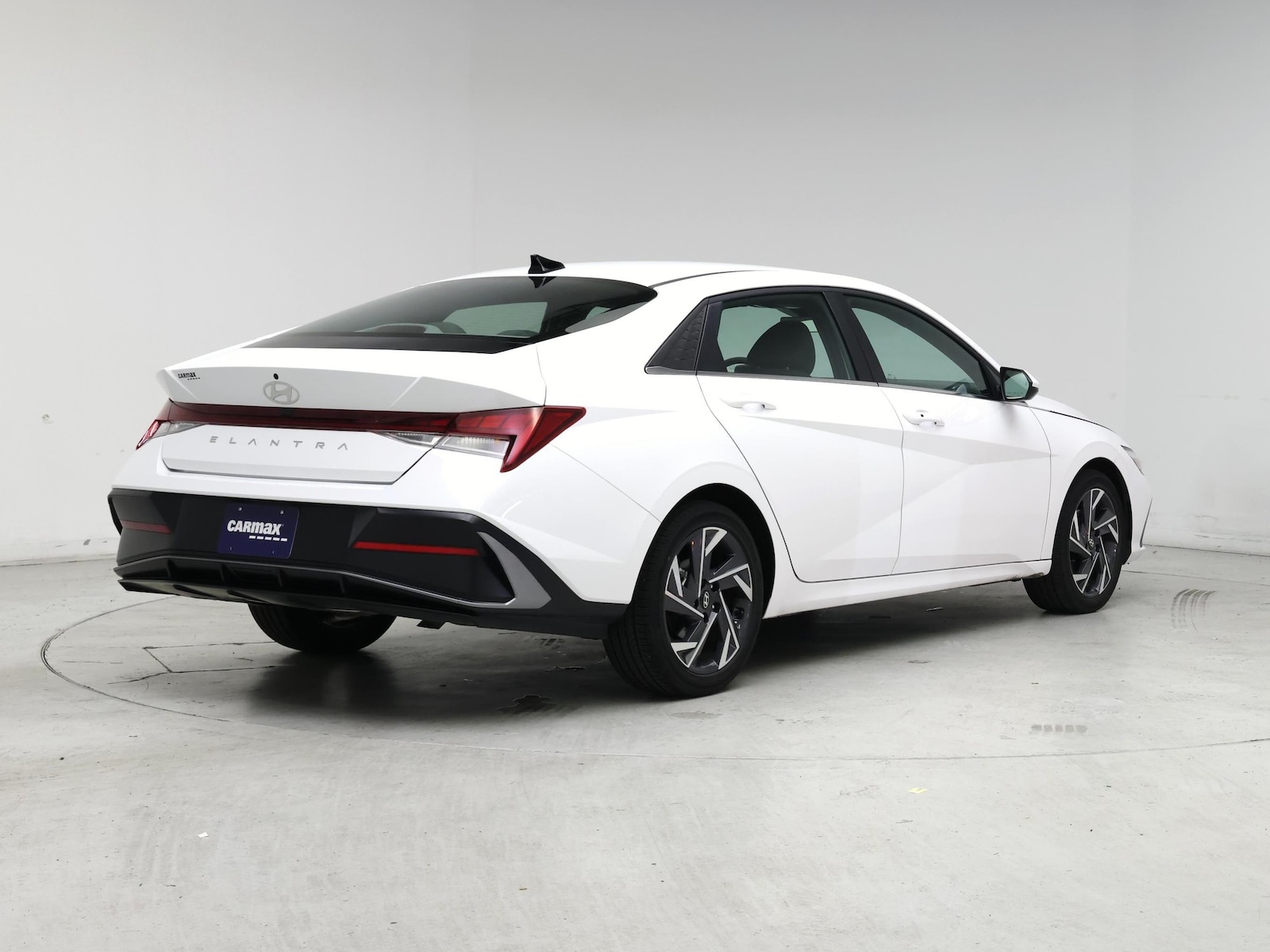 2025 Hyundai Elantra SEL - Photo 9