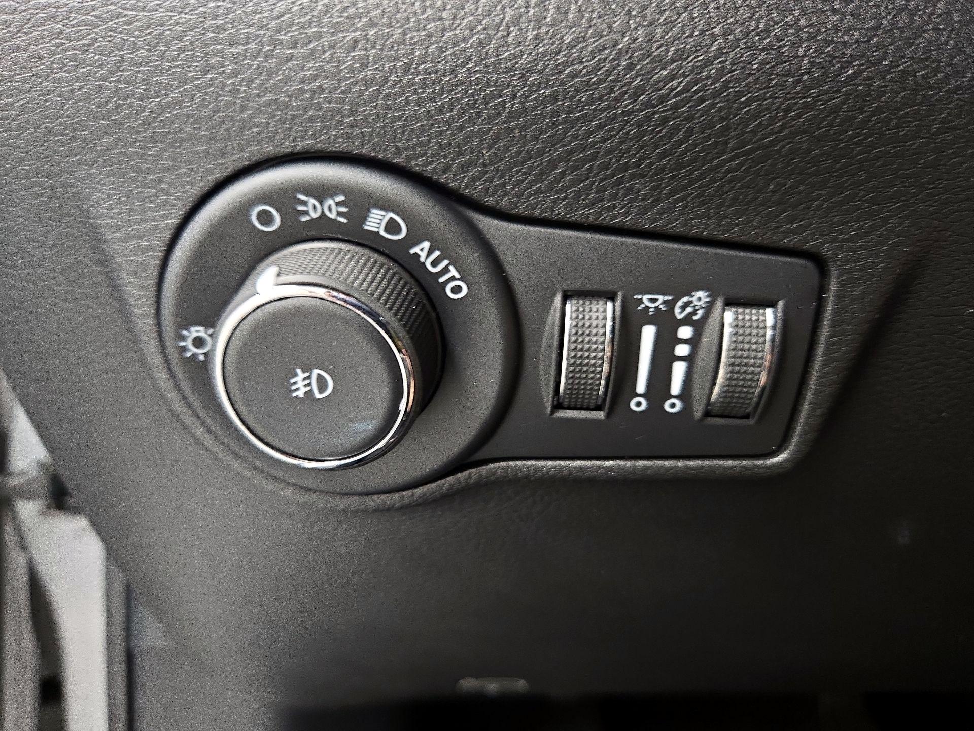 Thumbnail: 2025 Jeep Compass - 13