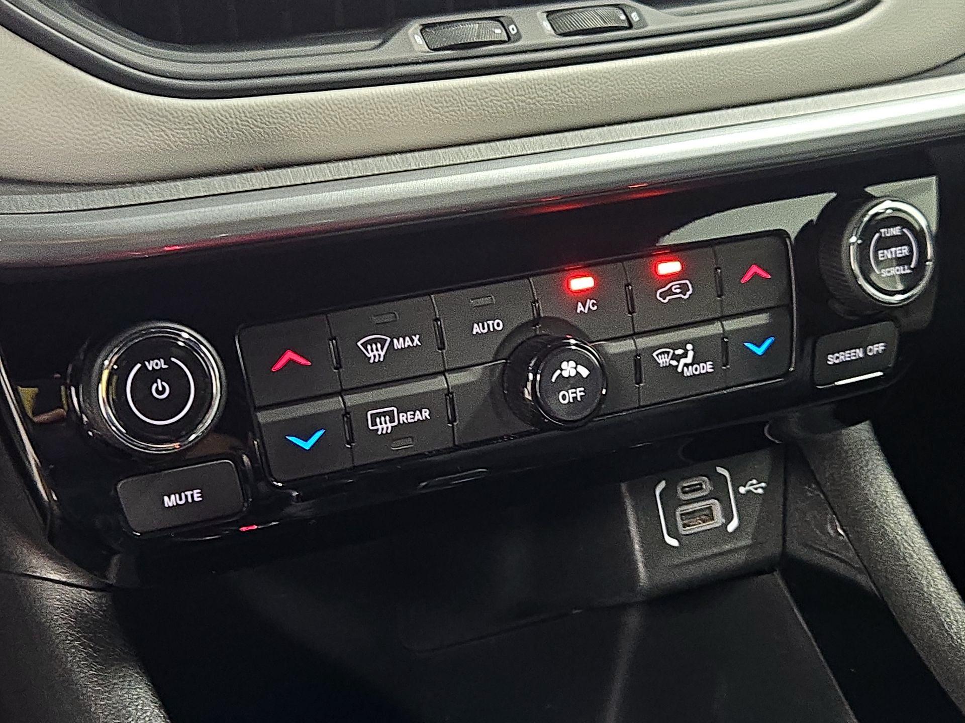Thumbnail: 2025 Jeep Compass - 16