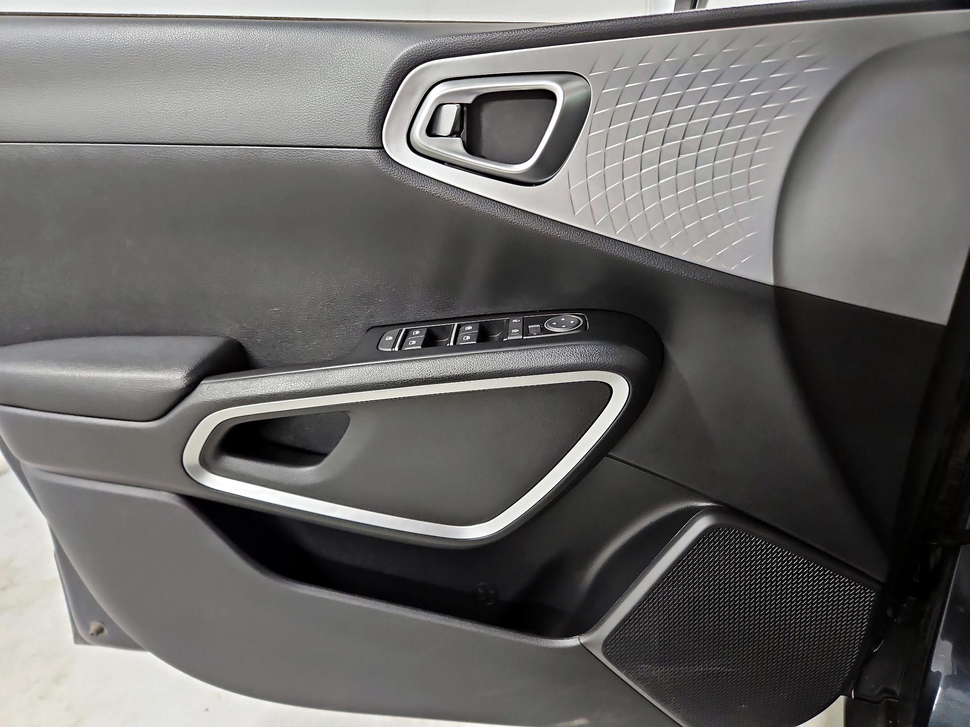 Thumbnail: 2025 Kia Soul - 12