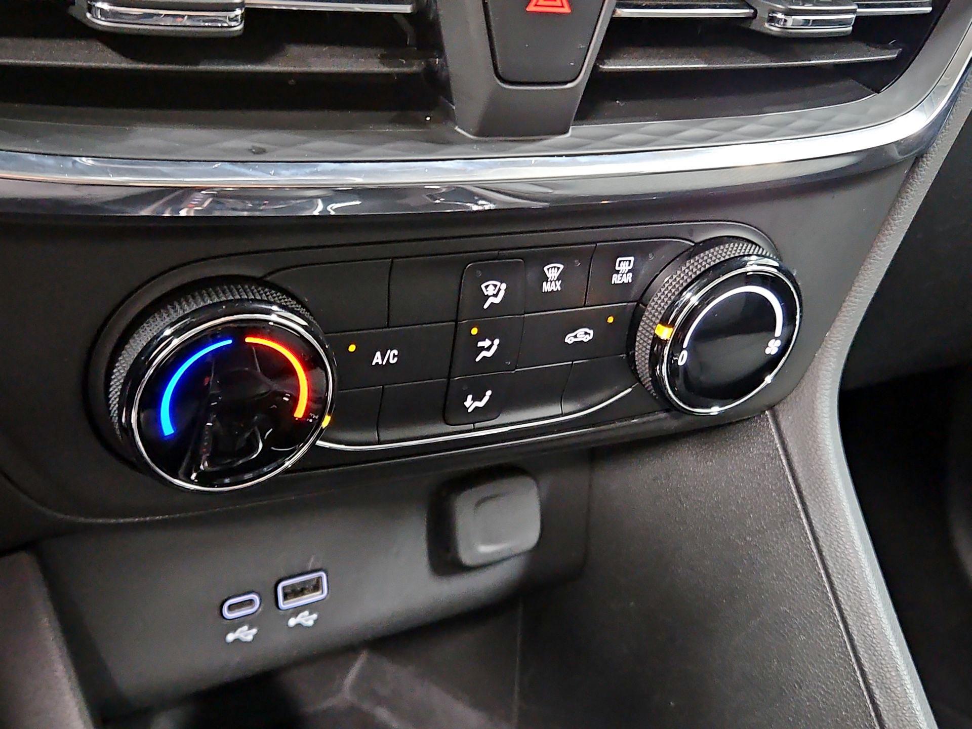 Thumbnail: 2025 Buick Encore GX - 16