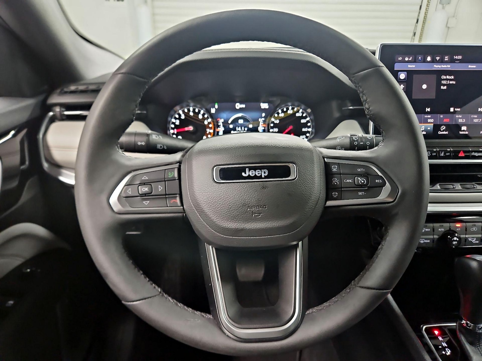 2025 Jeep Compass Limited - Photo 11