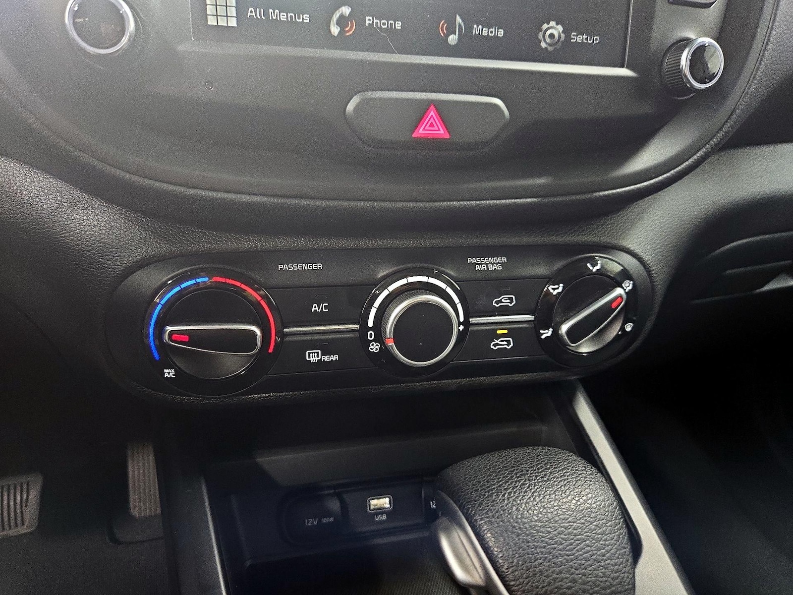 2025 Kia Soul LX - Photo 17