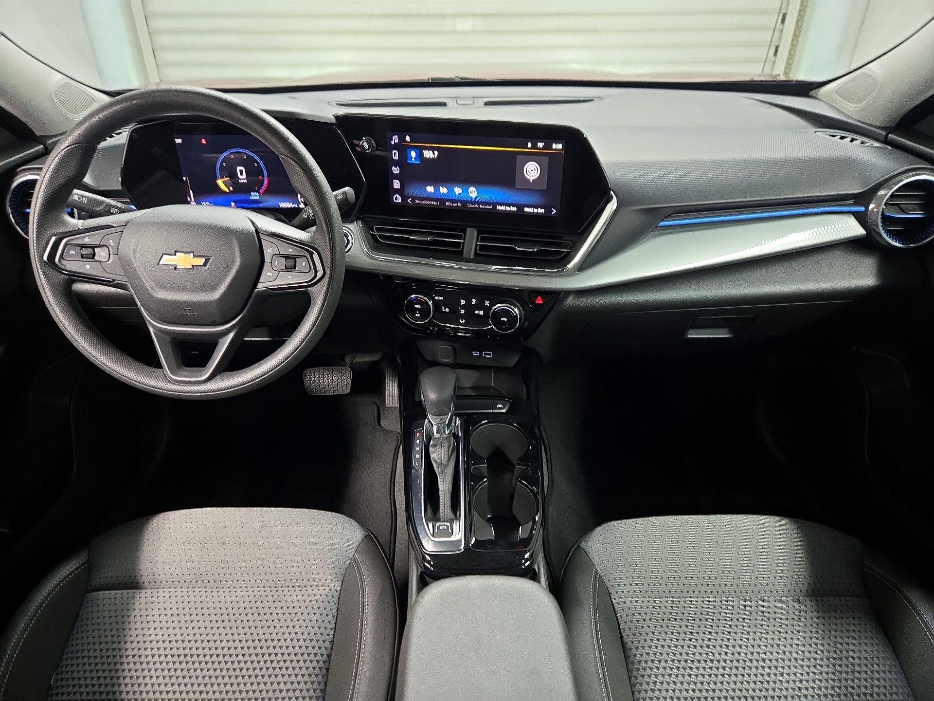 Thumbnail: 2025 Chevrolet Trax - 9