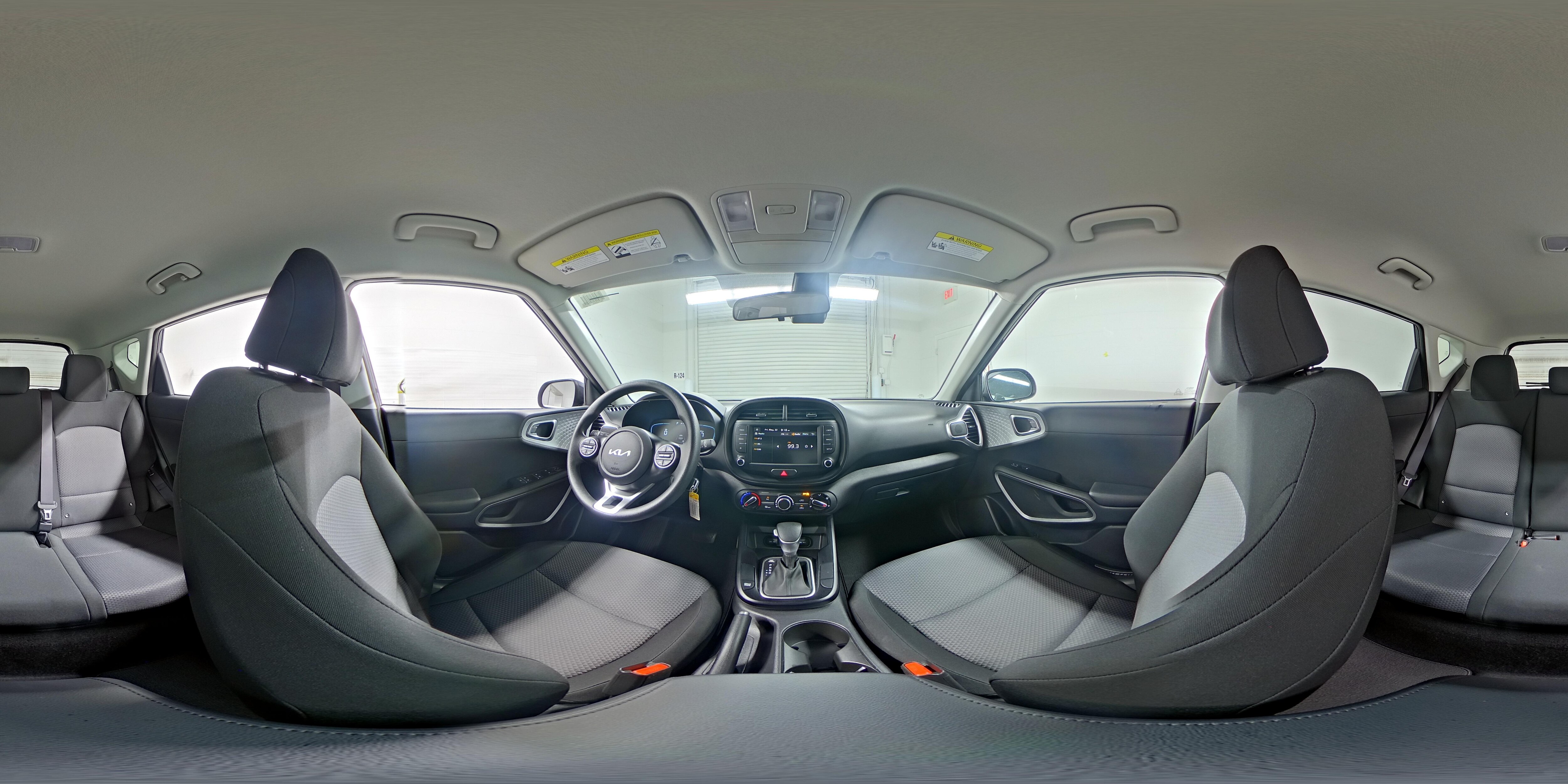 2025 Kia Soul LX - Photo 24