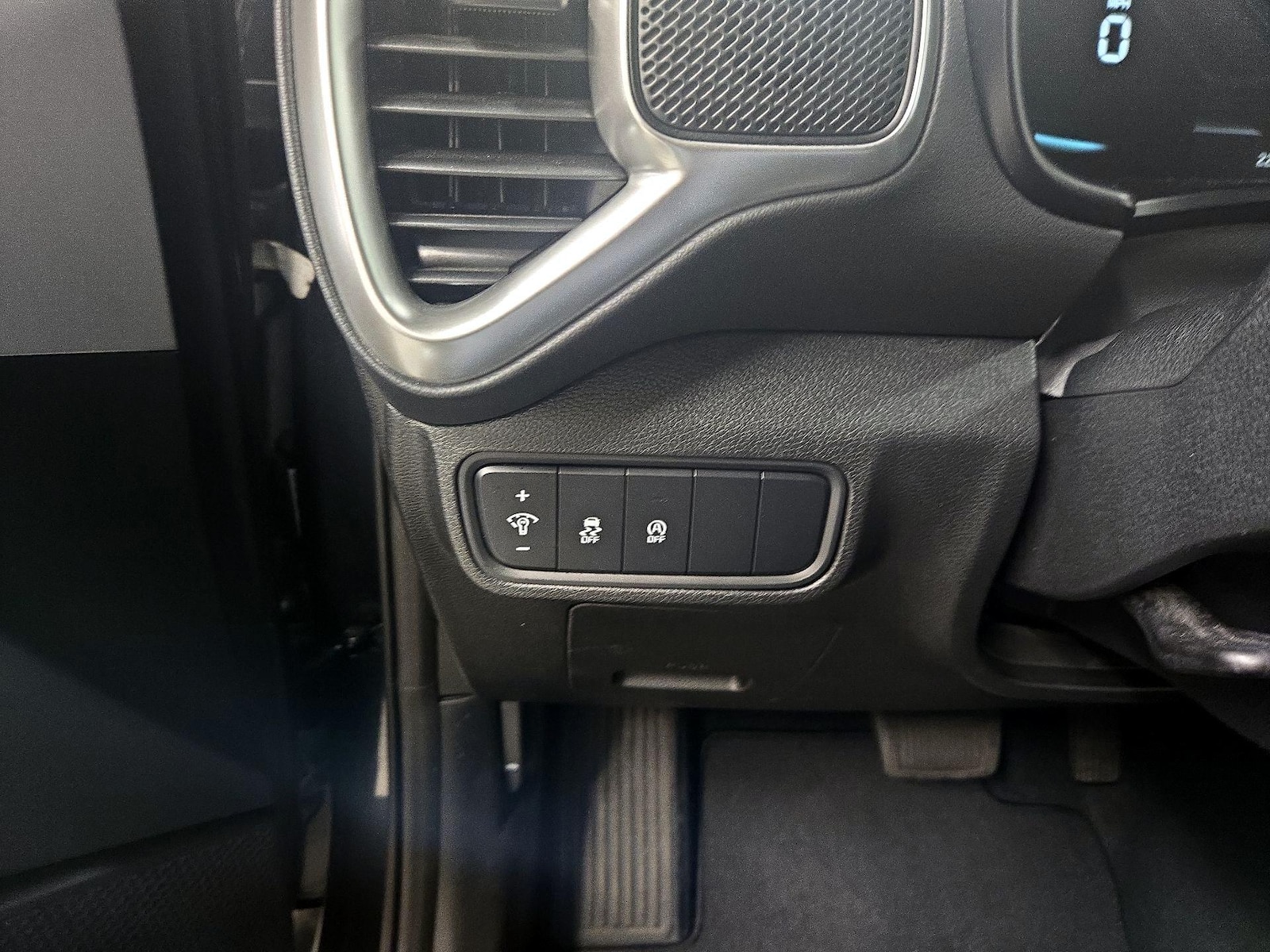 2025 Kia Soul LX - Photo 14