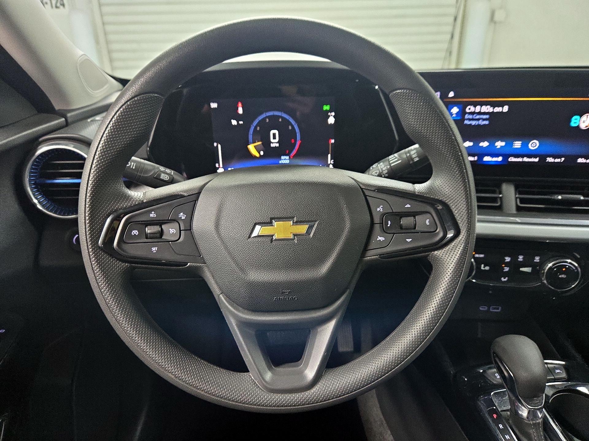 Thumbnail: 2025 Chevrolet Trax - 10