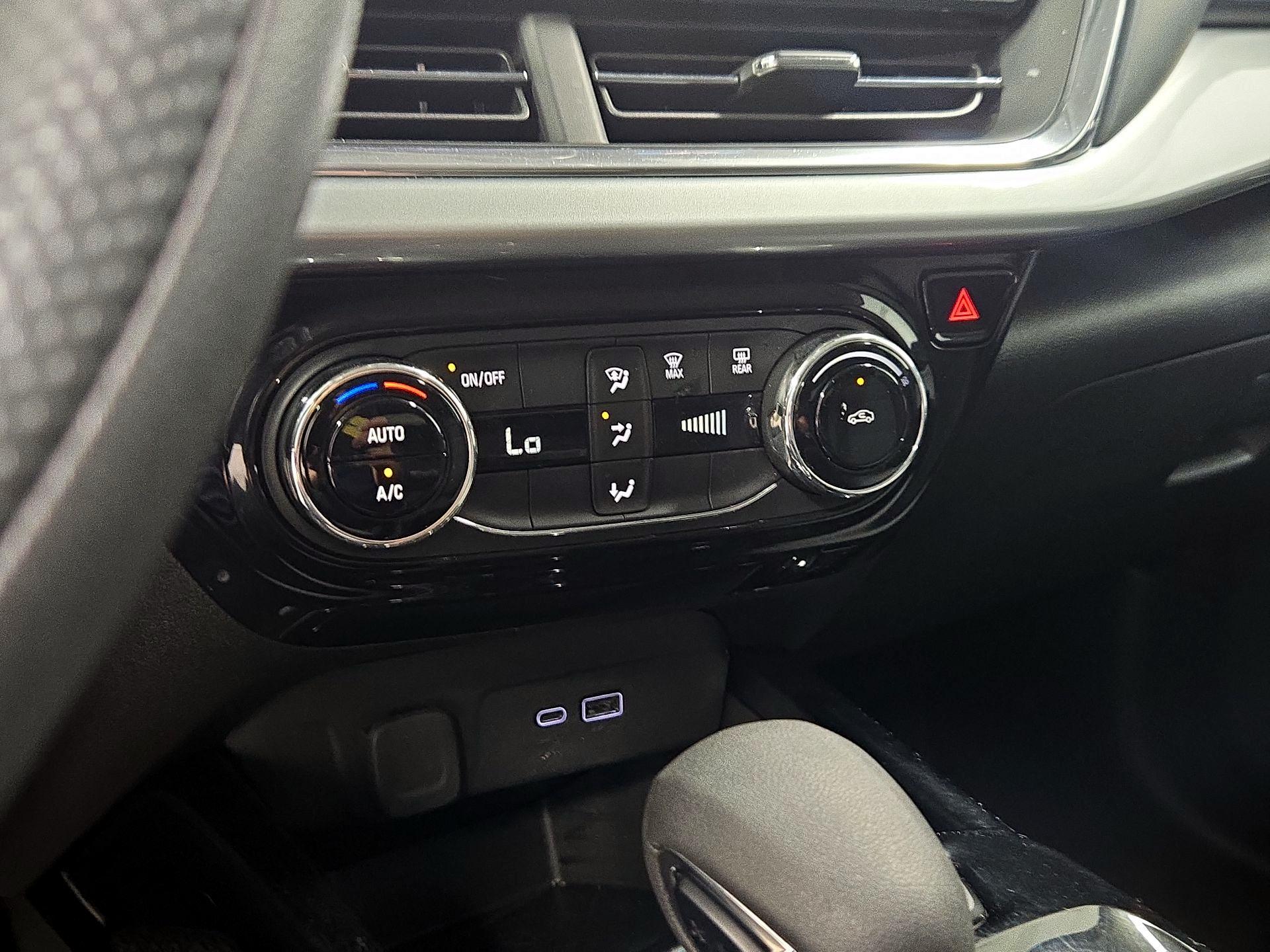 Thumbnail: 2025 Chevrolet Trax - 16