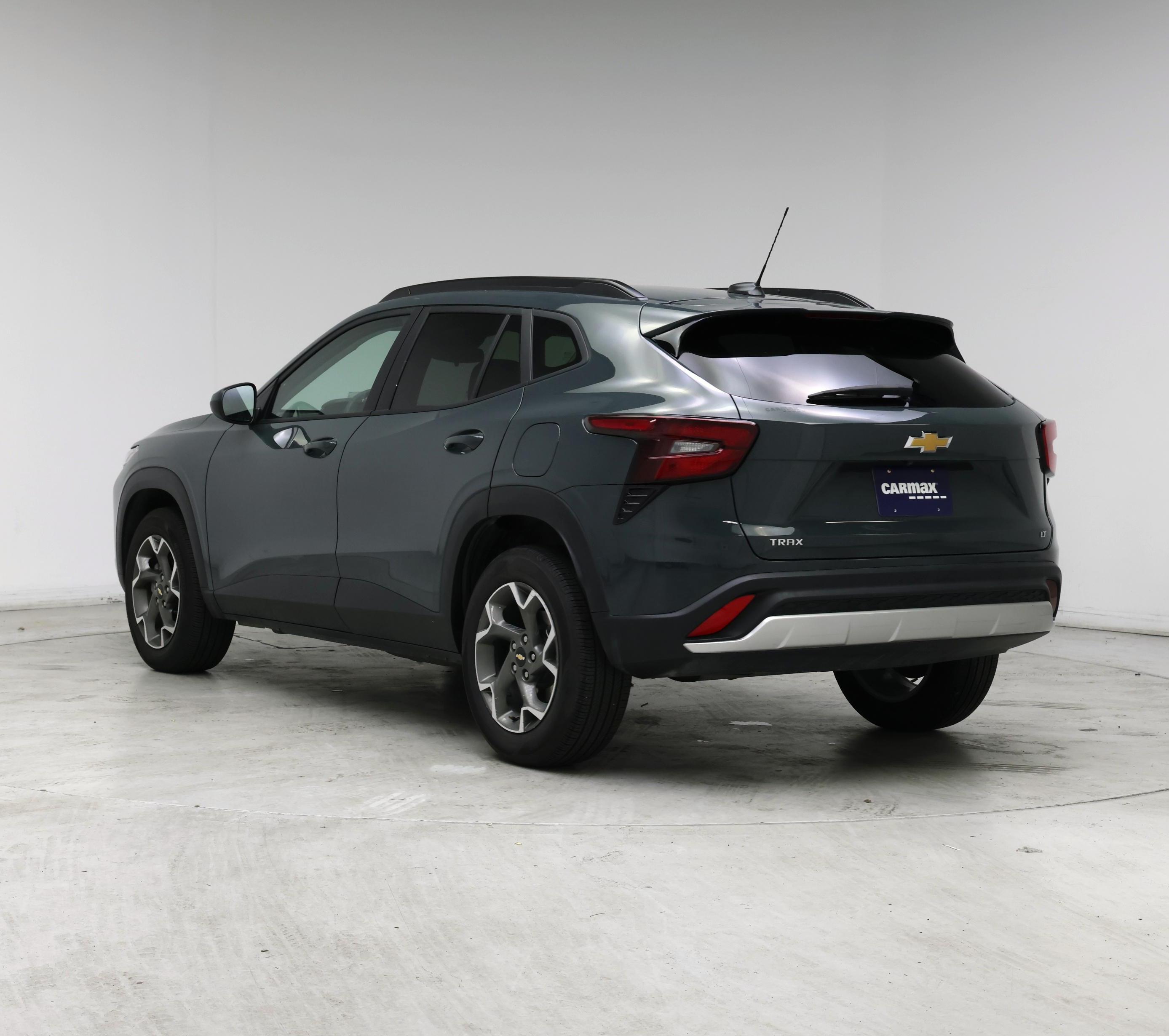 Thumbnail: 2025 Chevrolet Trax - 2