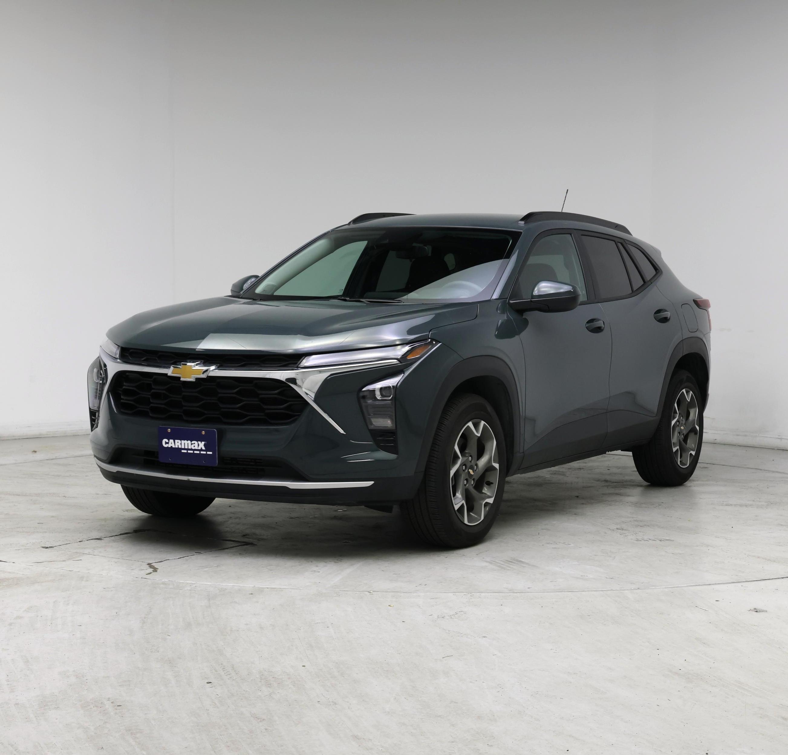 Thumbnail: 2025 Chevrolet Trax - 4